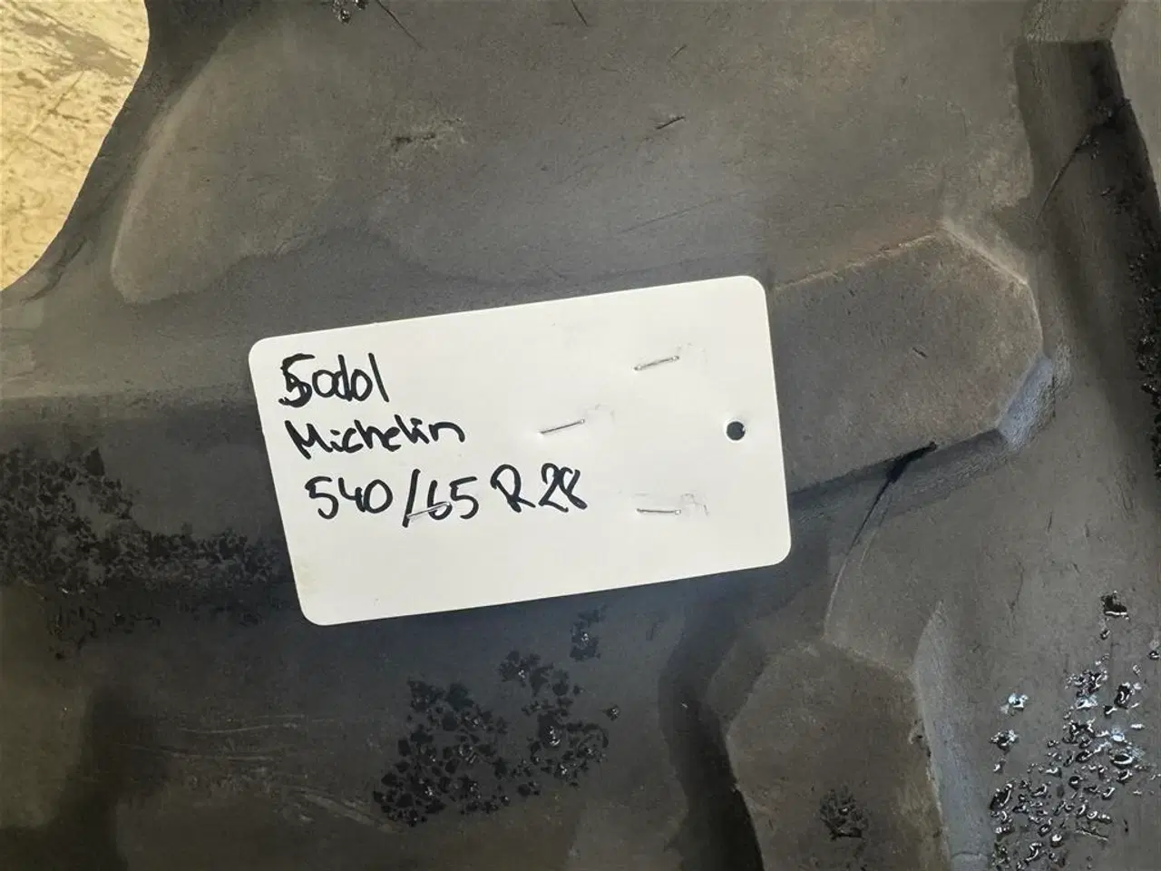 Billede 2 - Michelin 540/65R28