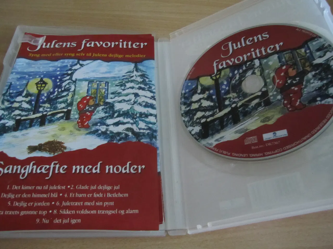 Billede 2 - JULENS FAVORITTER. CD + SANGHÆFTER. BYD.