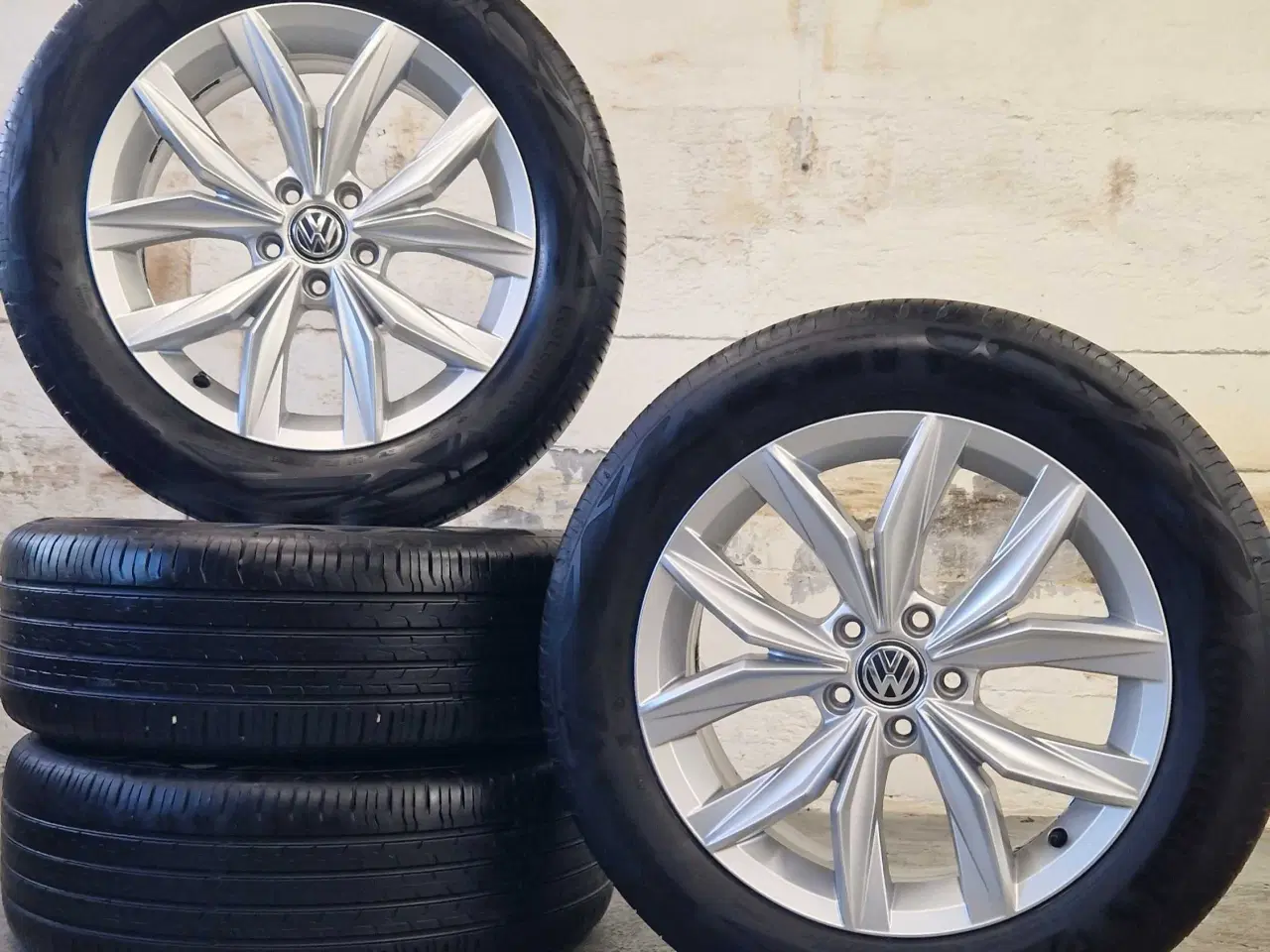 Billede 1 - VW TIGUAN ORIGINAL ALUFÆLGE MED SOMMERDÆK