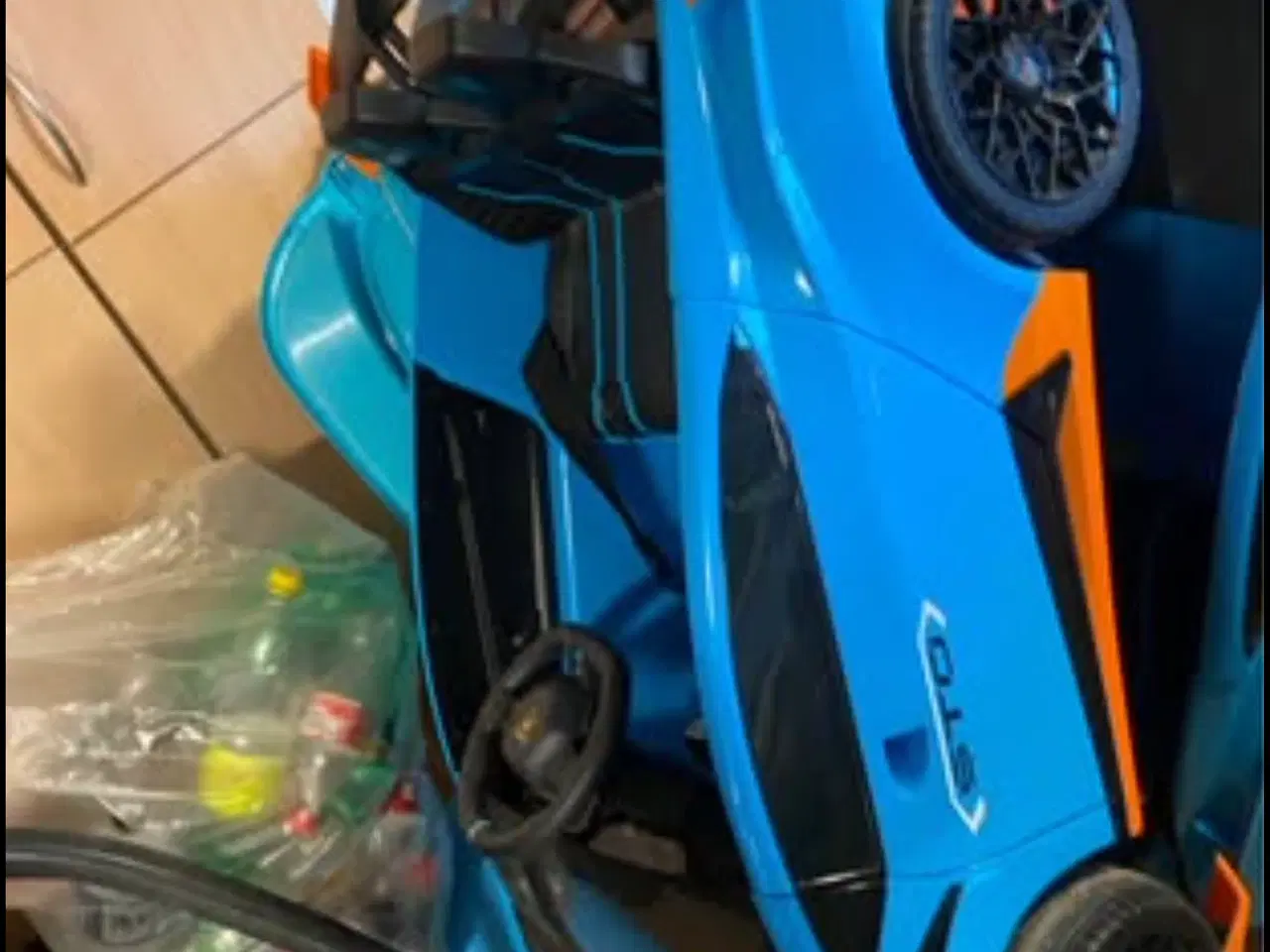 Billede 2 - Racer børnebil 