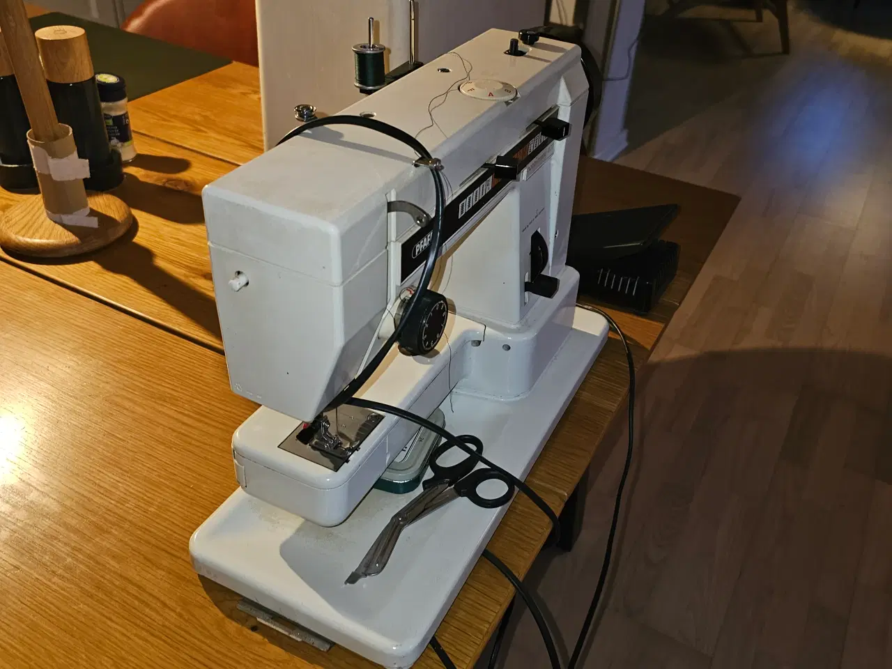 Billede 3 - Sælges: Robust og Pålidelig Pfaff HobbyMatic 607 S