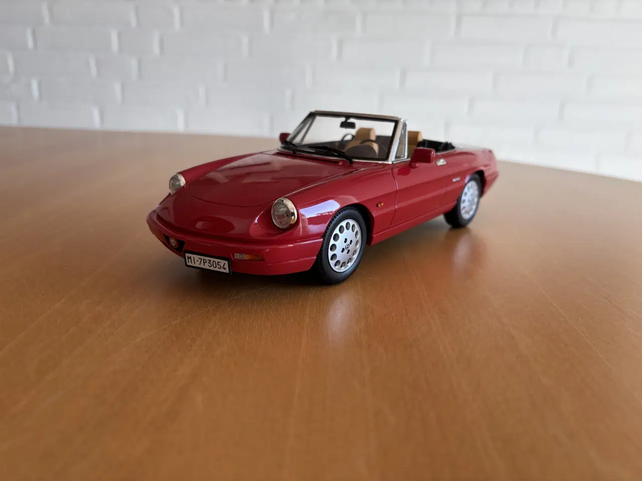 Billede 1 - Alfa Romeo Spider 1:18