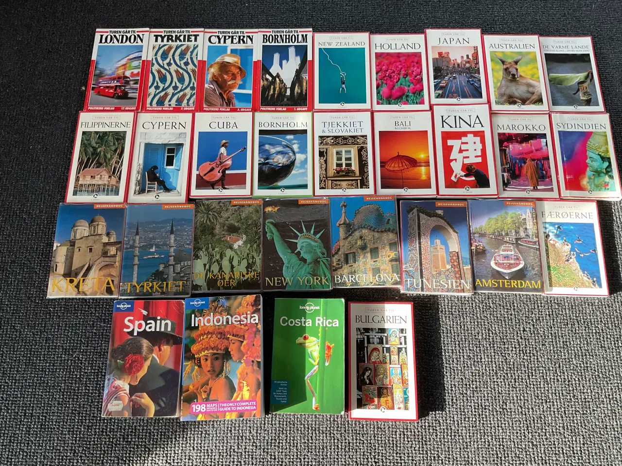 Billede 1 - Rejsebøger 30 stk