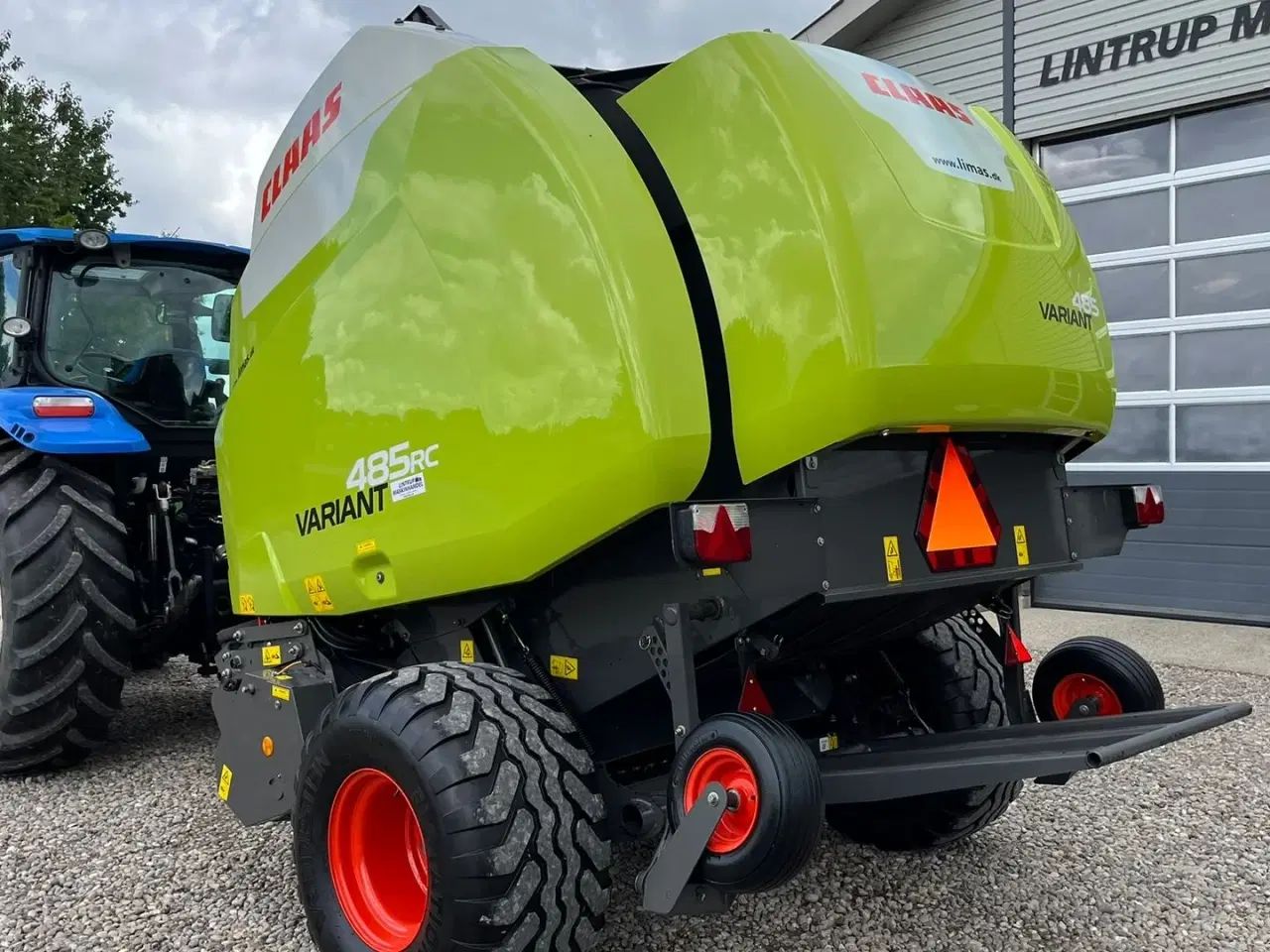 Billede 11 - CLAAS Variant 485 RC Velholdt gård maskine, kun presset 11594baller fra ny.