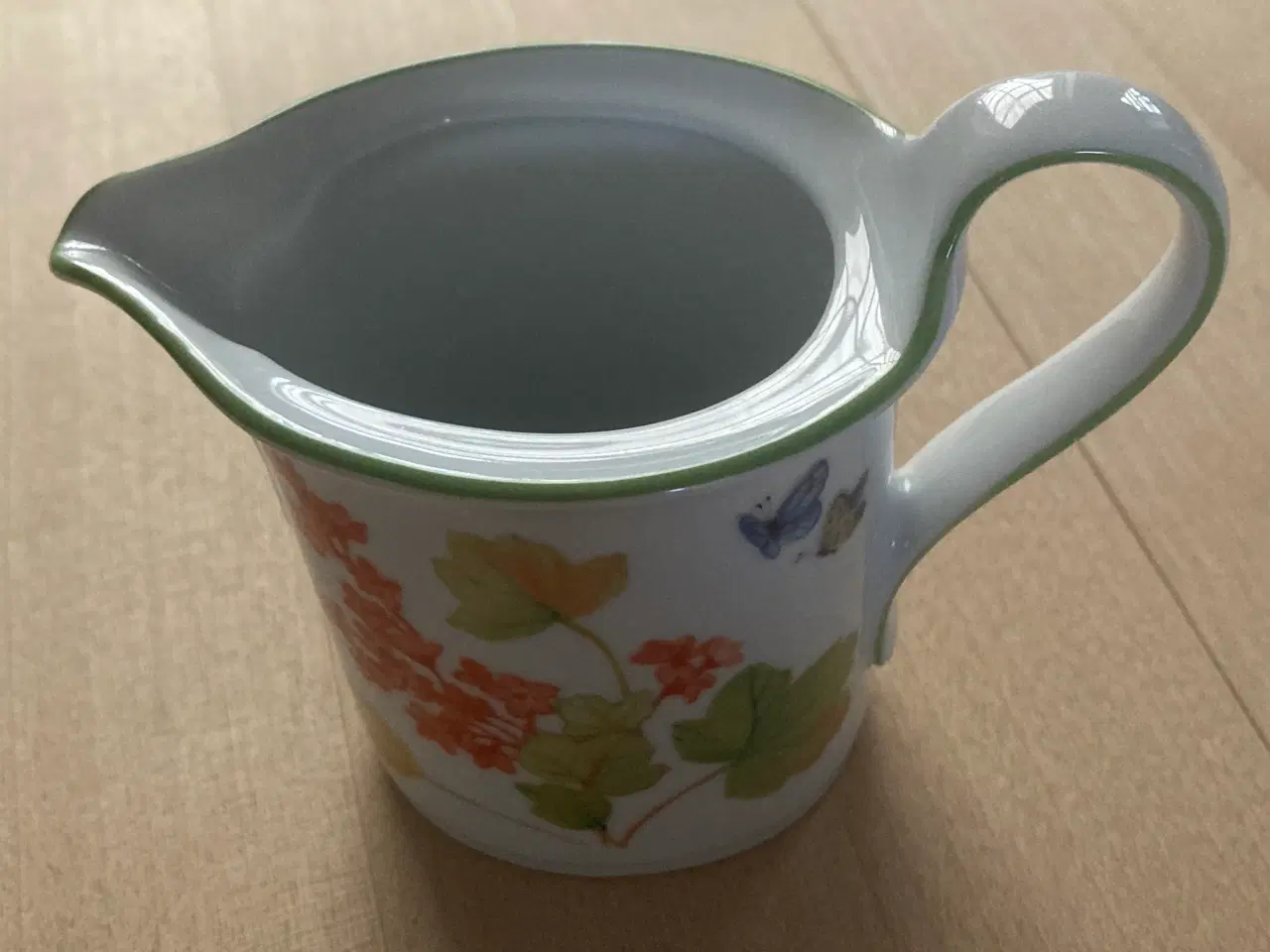 Billede 3 - Mads Stage sommerfugl flødekande sælges