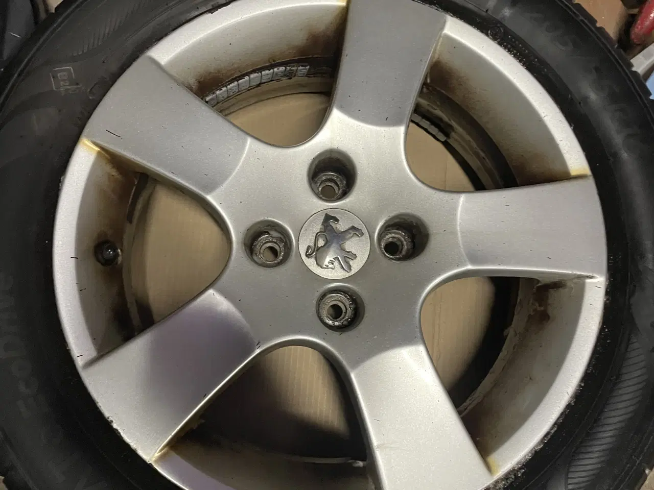 Billede 1 - Original.peugeot fælg.