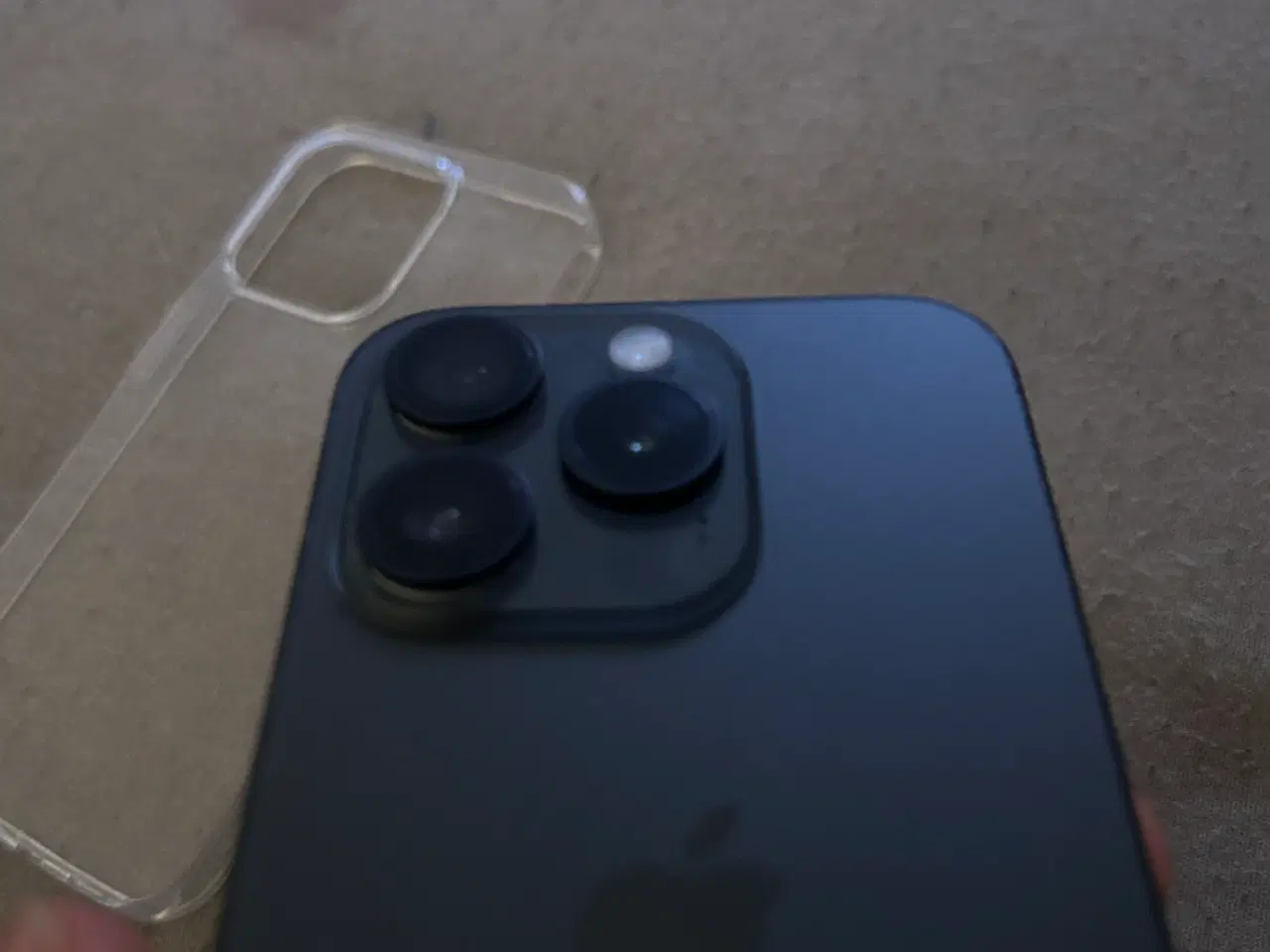Billede 7 - iPhone 15 Pro 128GB – Sort – Perfekt stand