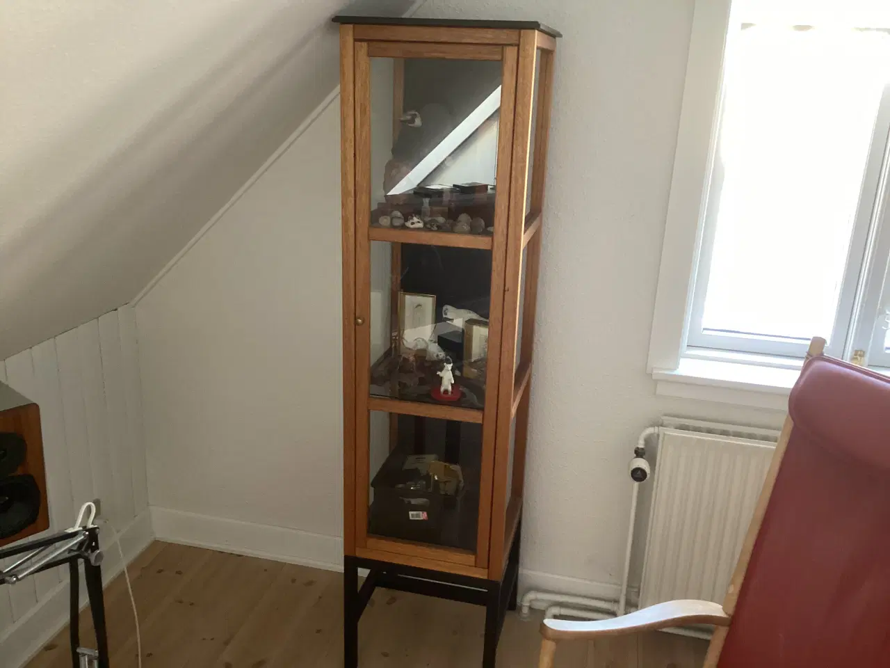 Billede 1 - Oplevelsskab-vitrineskab