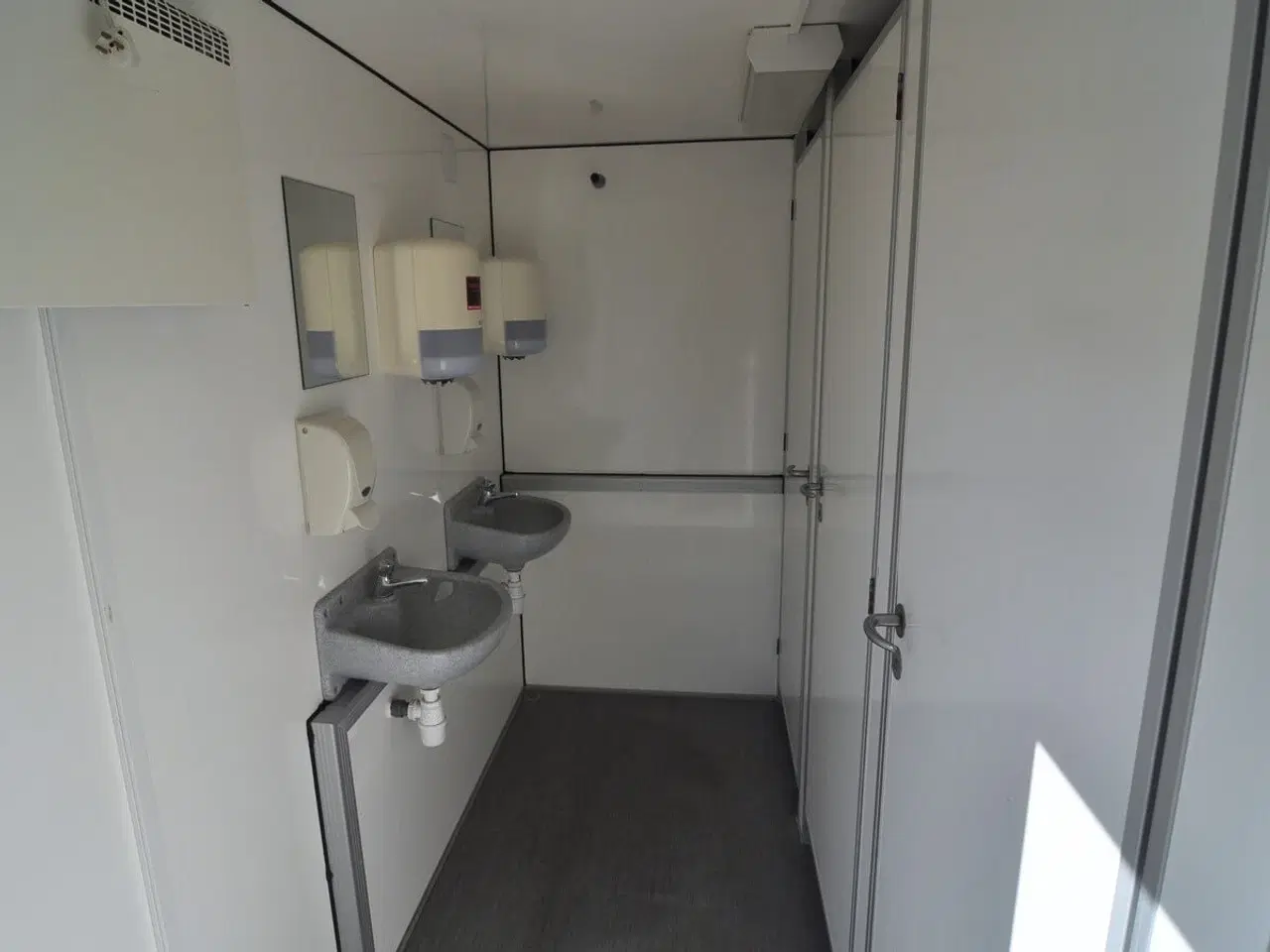 Billede 8 - Type 730: Herre-dame toiletvogn
