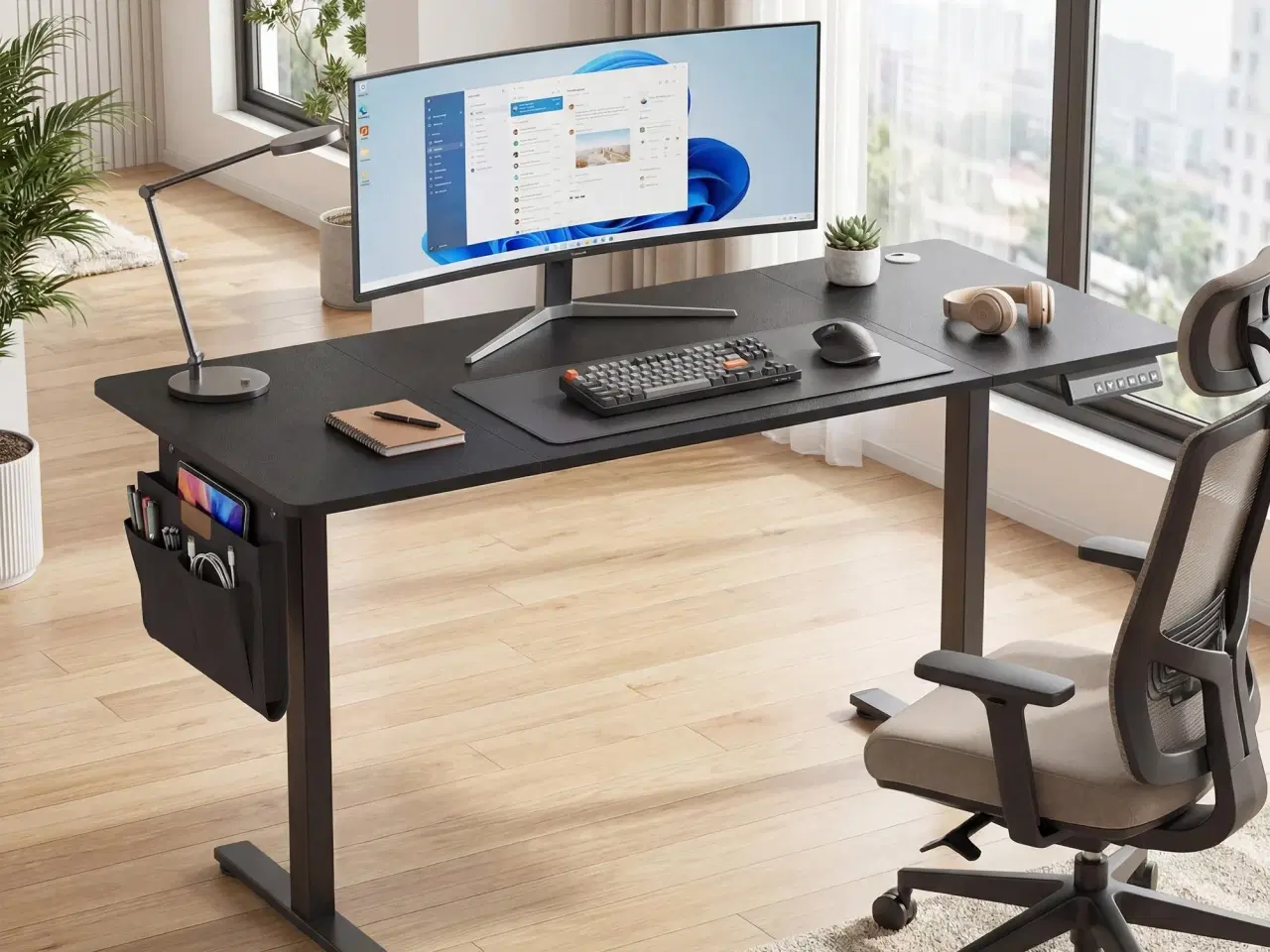 Billede 4 - Elektrisk hæve‑sænkebord 160,1 × 70,1 cm – 4 memoryhøjder, hjemmekontor, sort