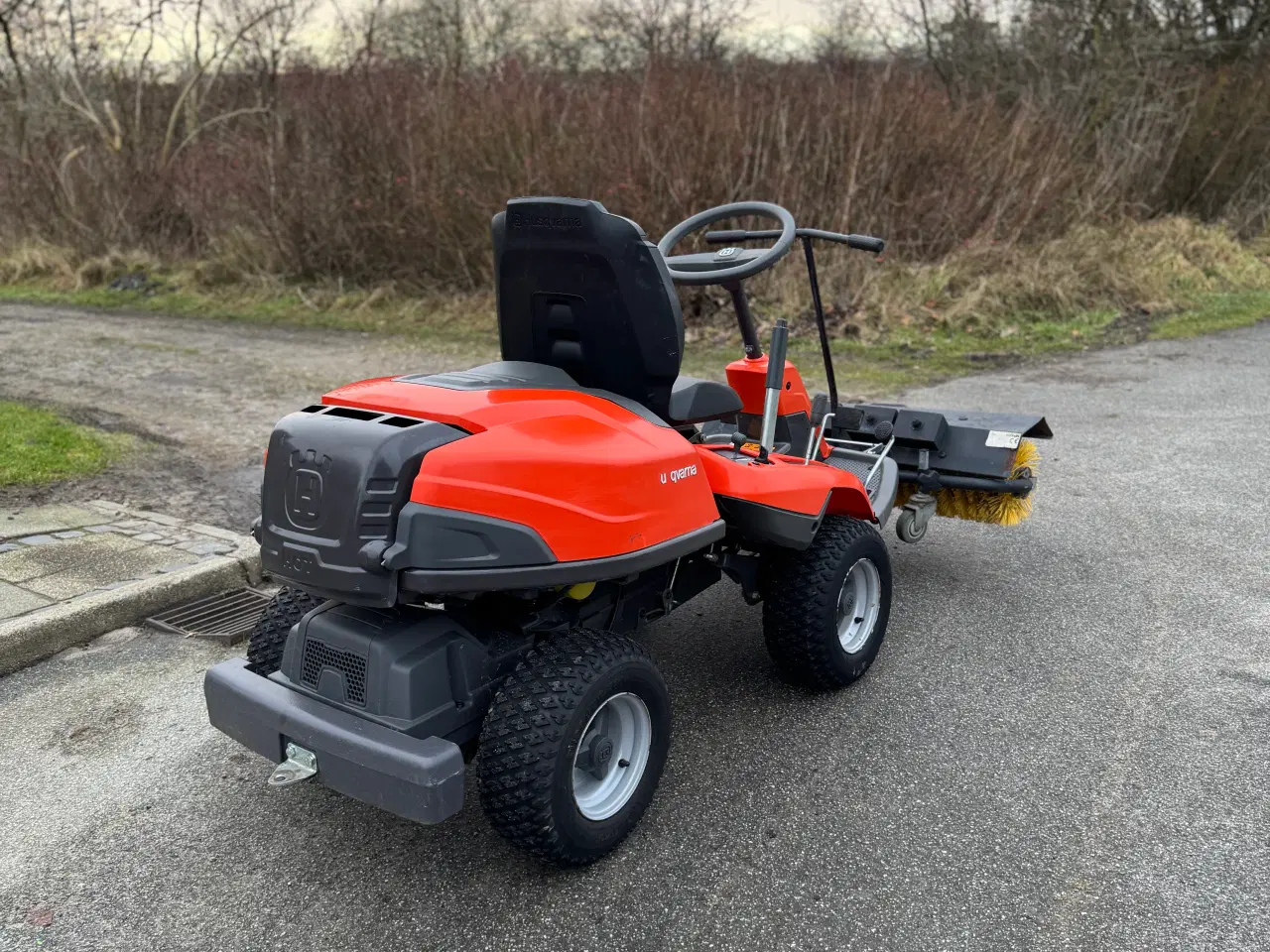 Billede 14 - Husqvarna r318 112cm klippebord