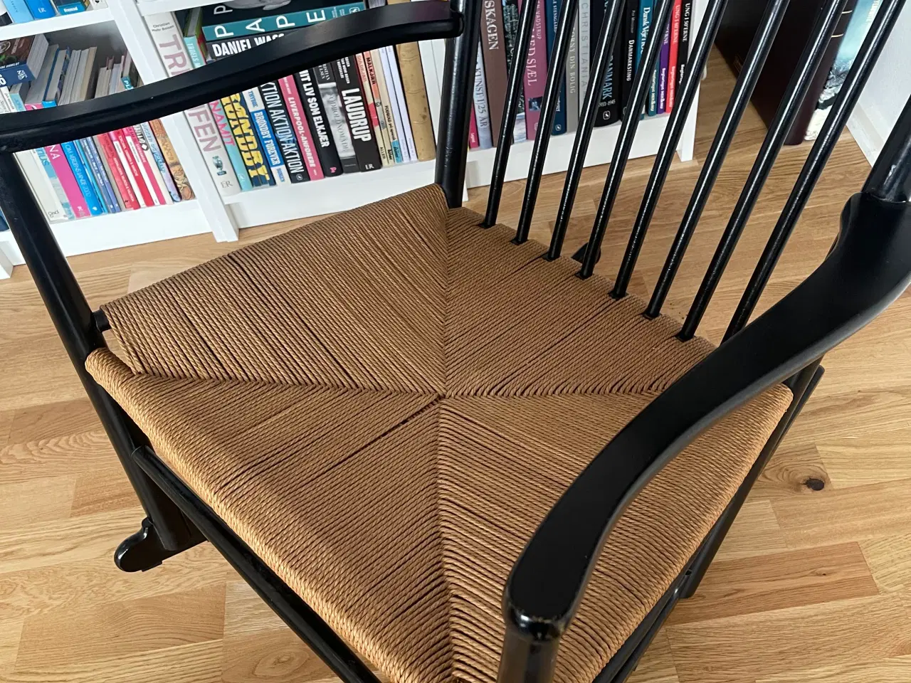 Billede 3 - Wegner gyngestol i sort