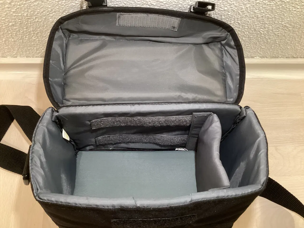 Billede 2 - Hama fototaske inkl. lille taske