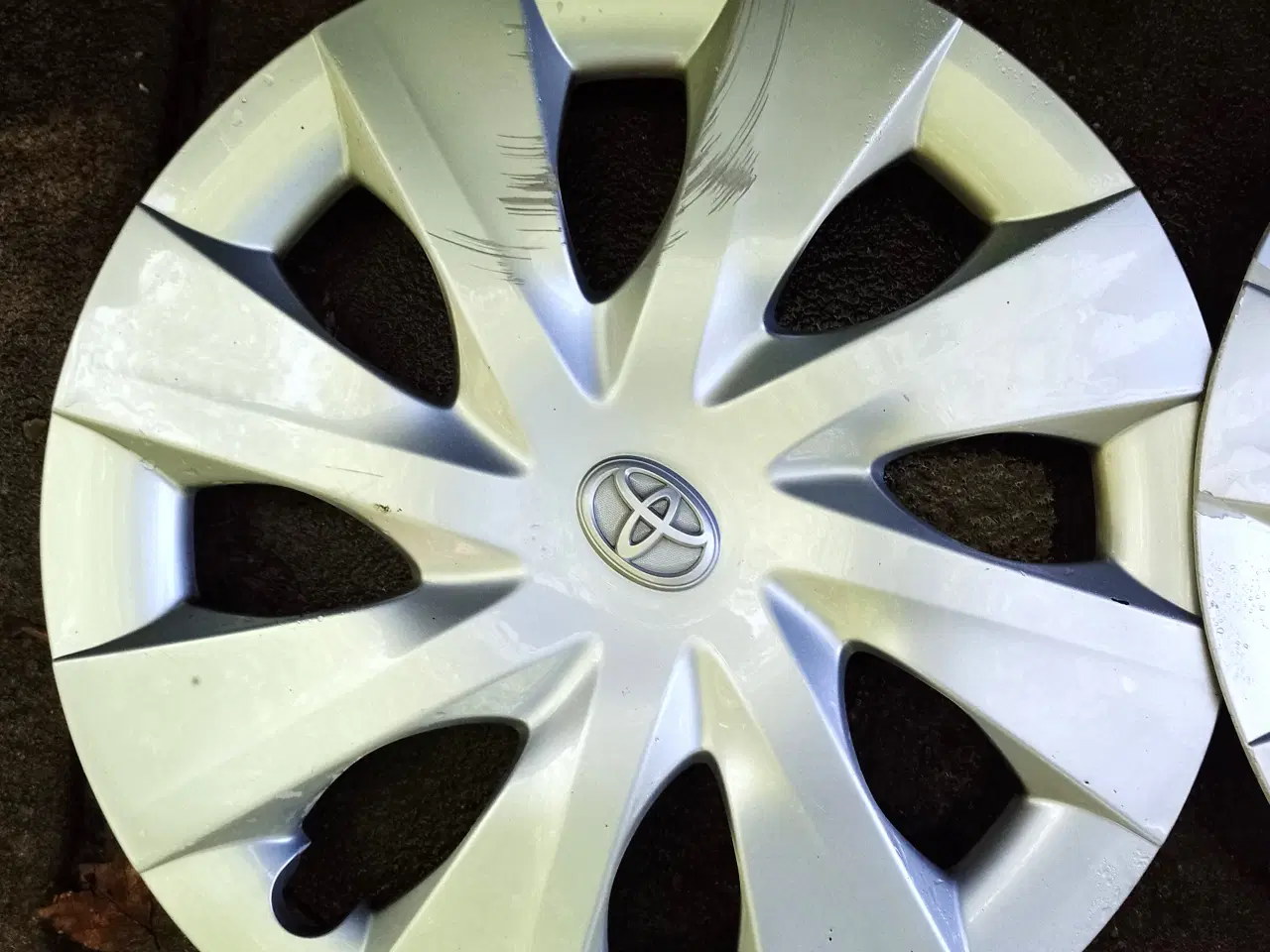 Billede 3 - Toyota hjulkapsler