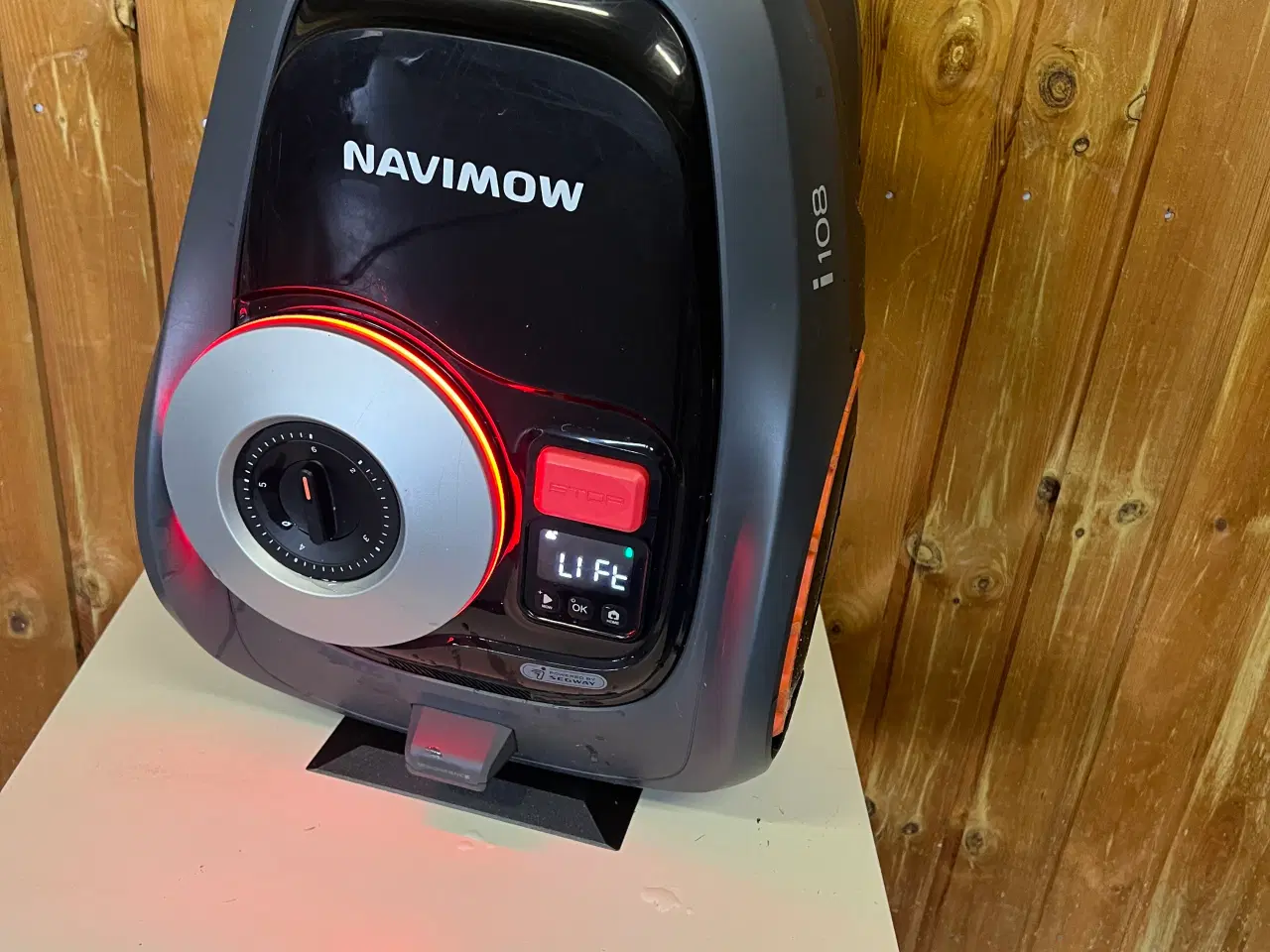 Billede 1 - Servicestander til Navimow i serie