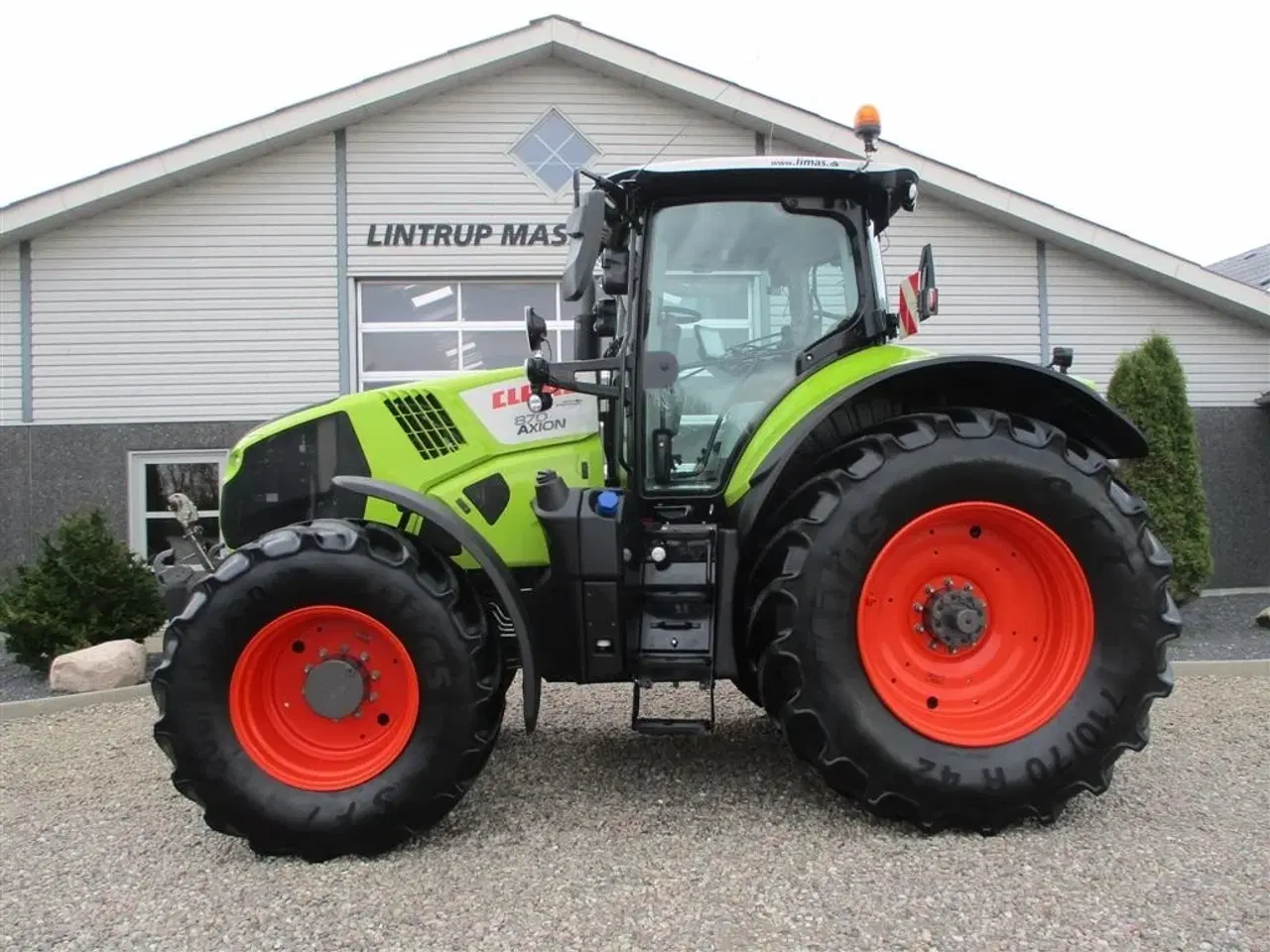 Billede 1 - CLAAS AXION 870 CMATIC  med frontlift og front PTO, GPS ready
