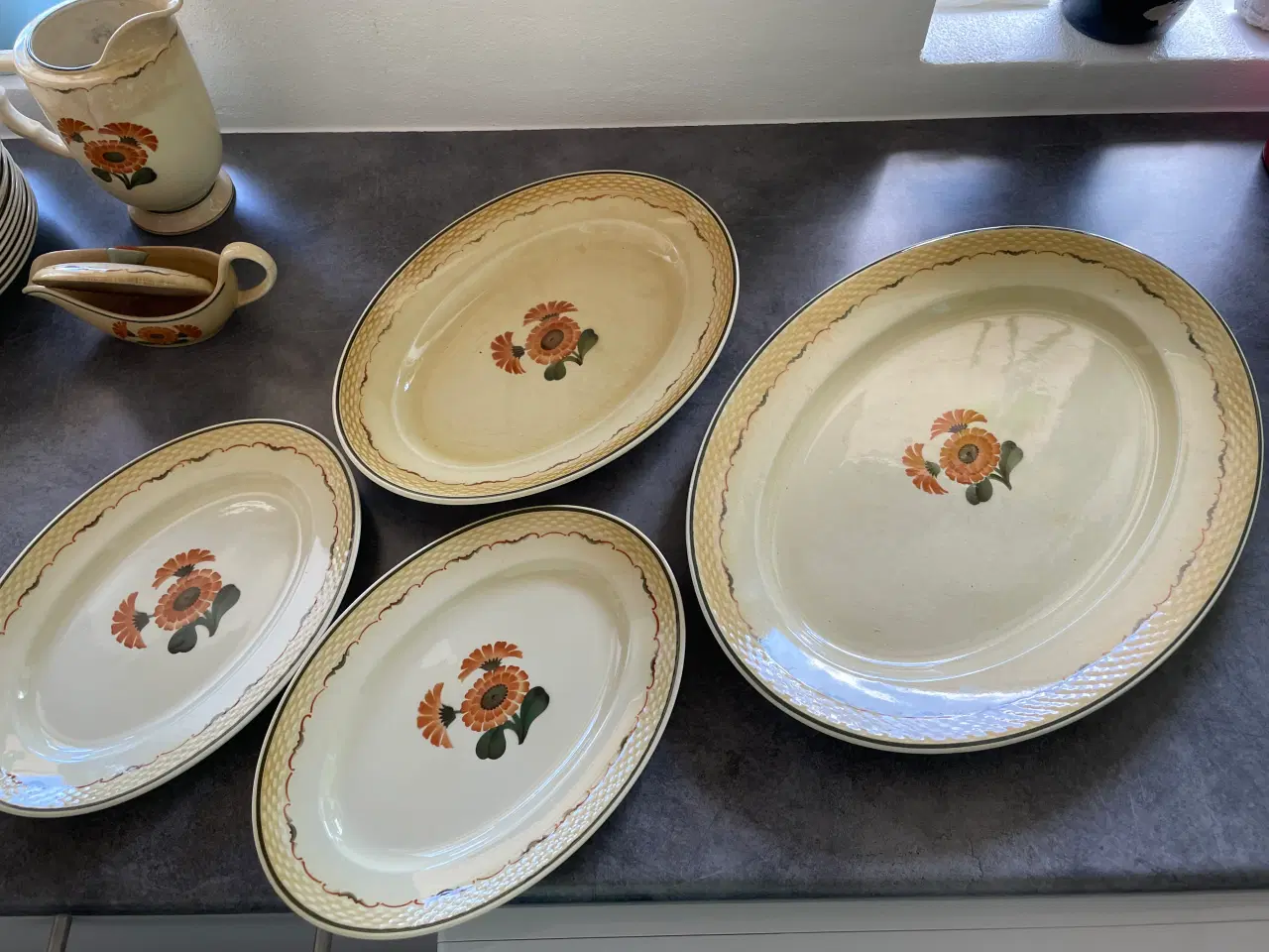 Billede 3 - Morgenfrue frokosttallerkner mm. 