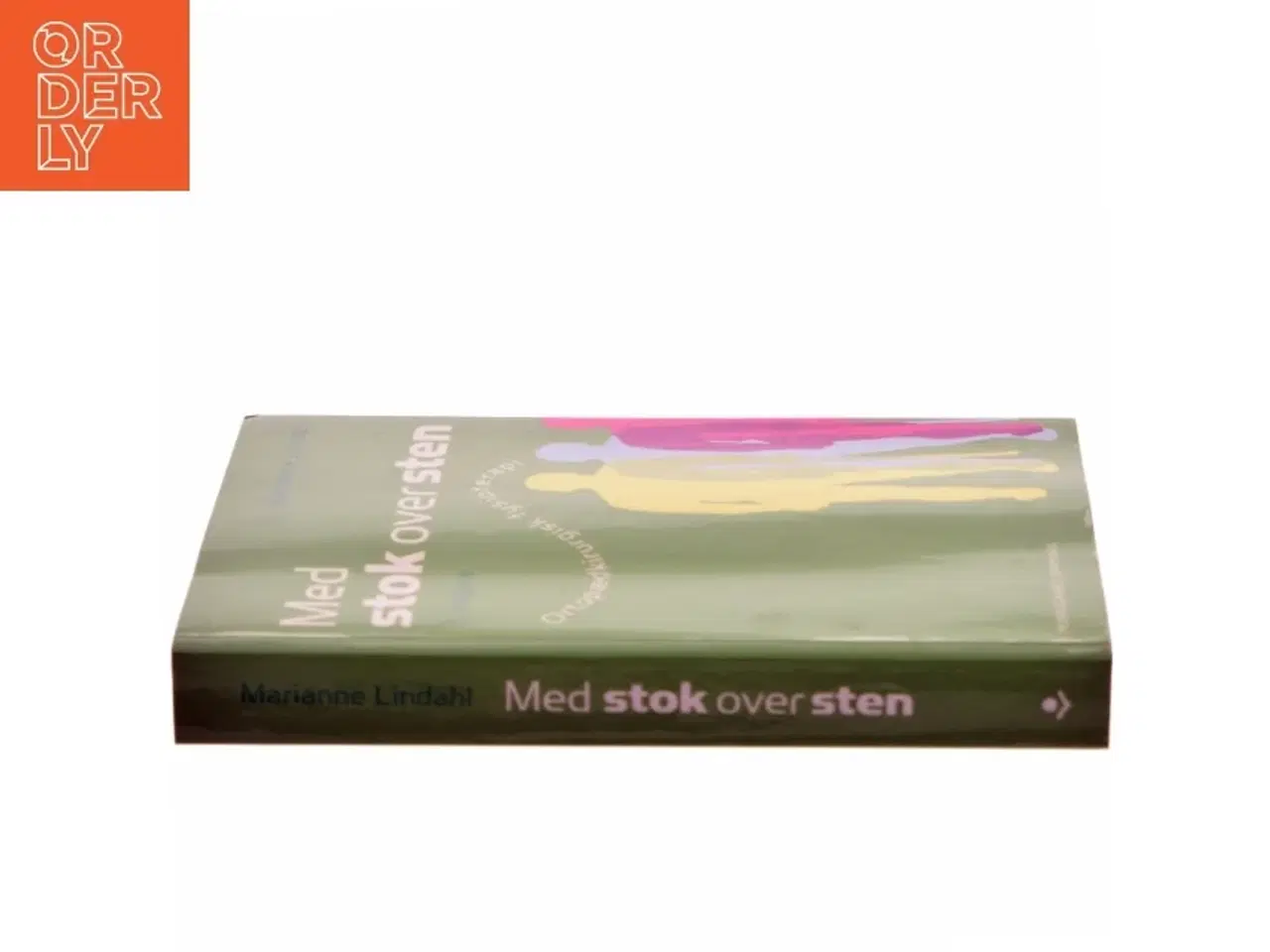 Billede 2 - Med stok over sten af Marianne Lindahl (Bog)