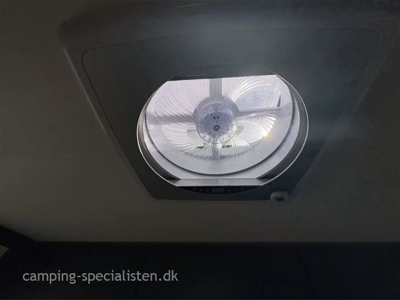 Billede 16 - 2023 - Chausson Titanium 627 GA Premium   Chausson Titanium 627 GA Premium 2023 - Se den nu hos Camping-Specialisten.dk