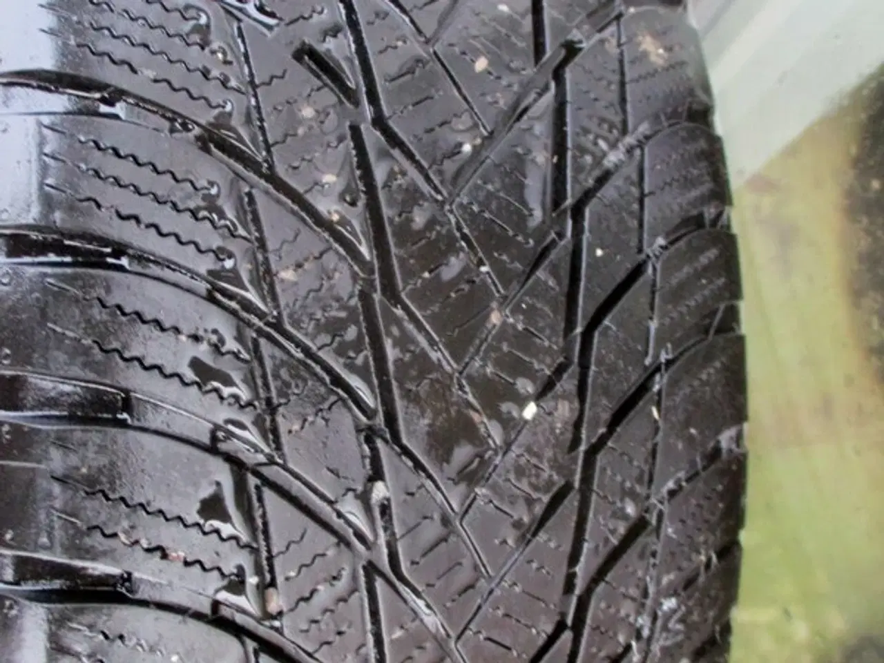 Billede 5 - 19" Alutec 5X108 ET45 Bridgestone 205/55/19" 97H