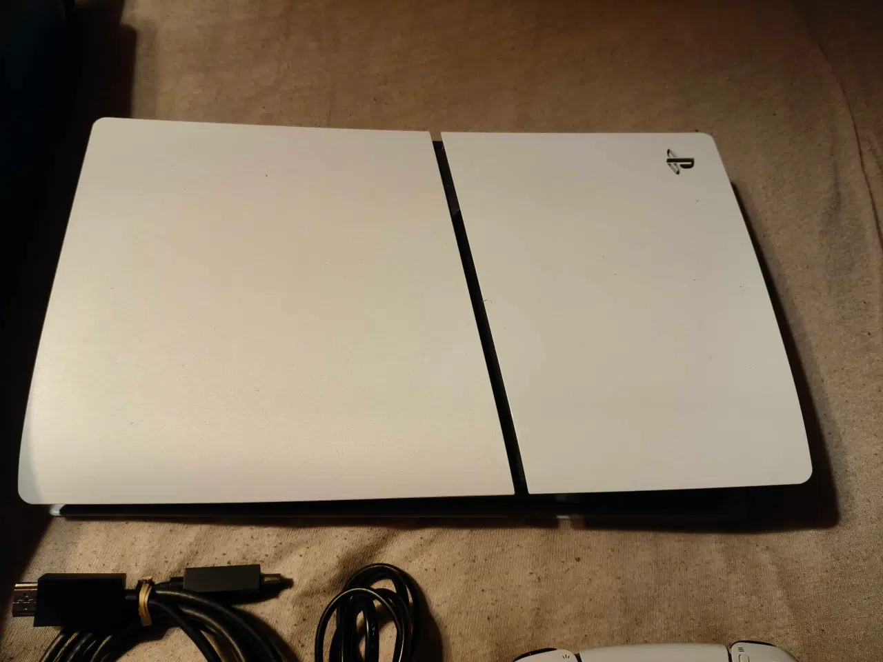 Billede 2 - Sony PlayStation 5 sælges.