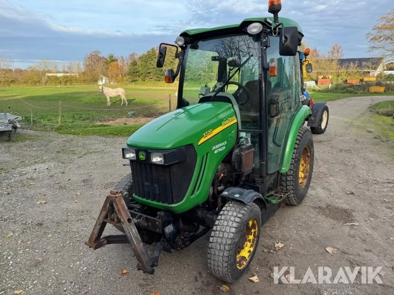 Billede 1 - Traktor John Deere 3720