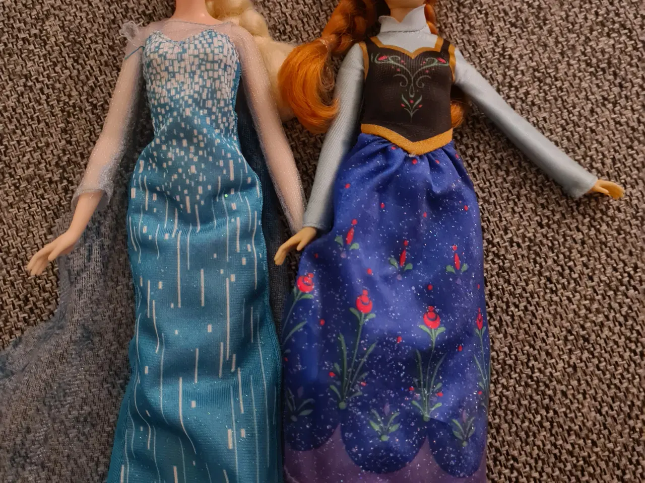 Billede 1 - Anna og Elsa dukker