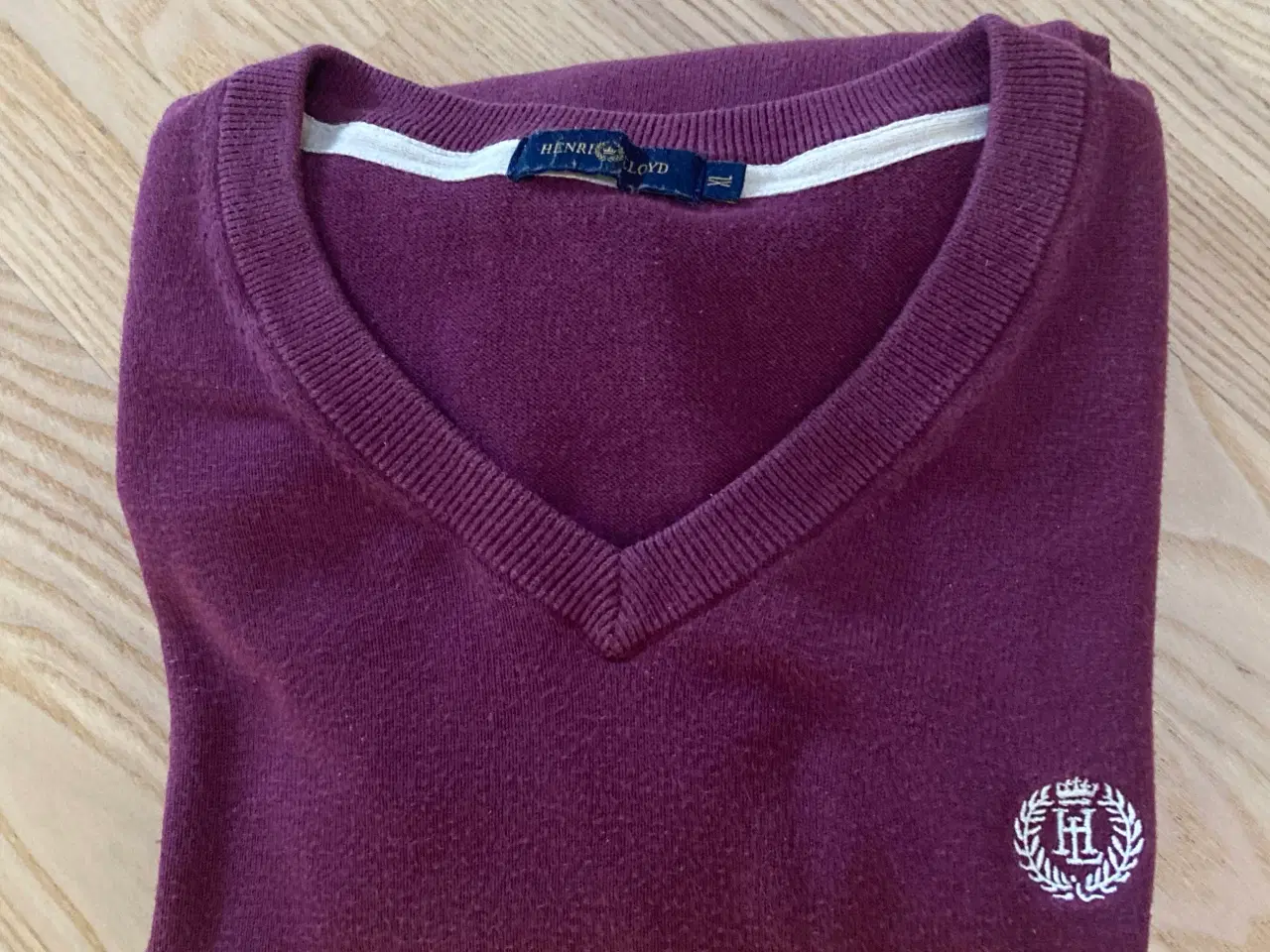 Billede 2 - Bordeaux herresweater fra Henry Lloyd str XL