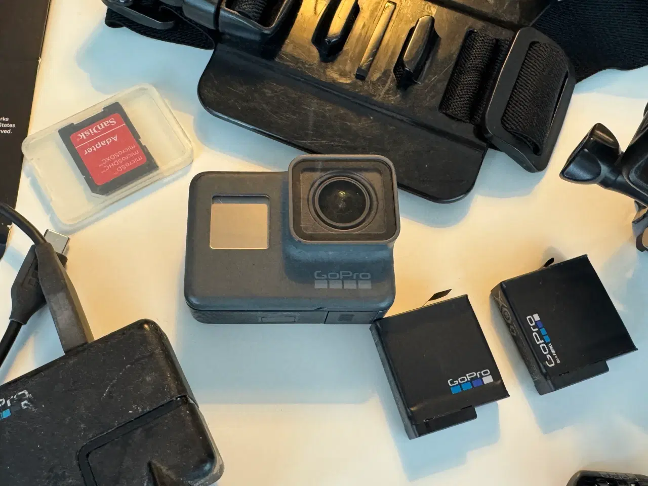 Billede 2 - GoPro kamera med tilbehør