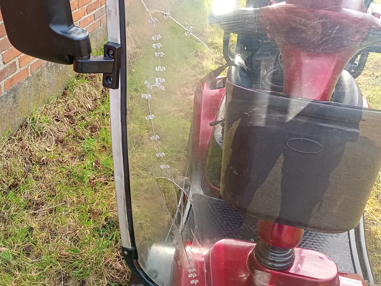 Billede 6 - Stor driftsikker 4-hjulet el-scooter med tag