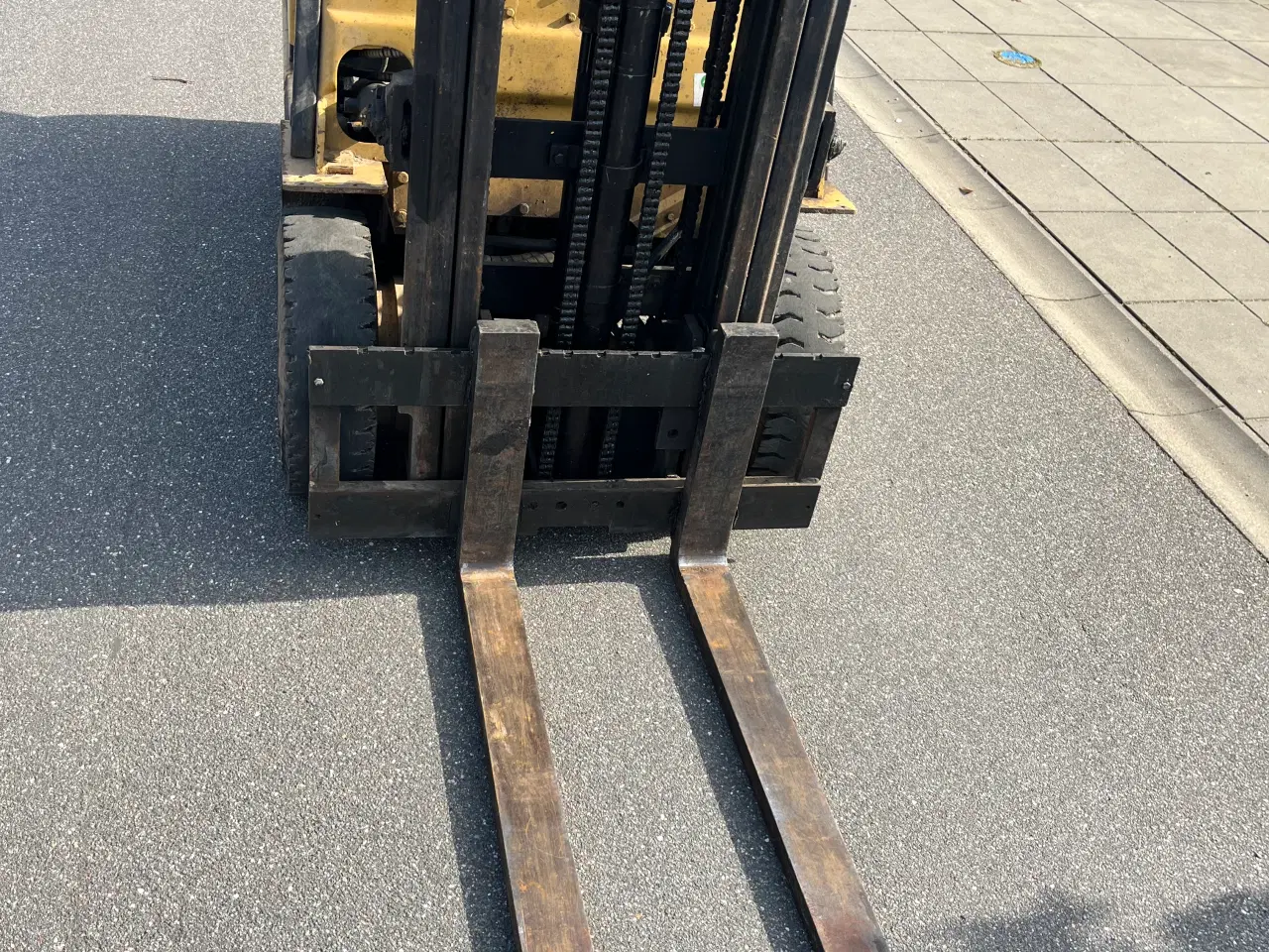 Billede 8 - Daewoo G16S 1500kg gastruck med fuld friløft.