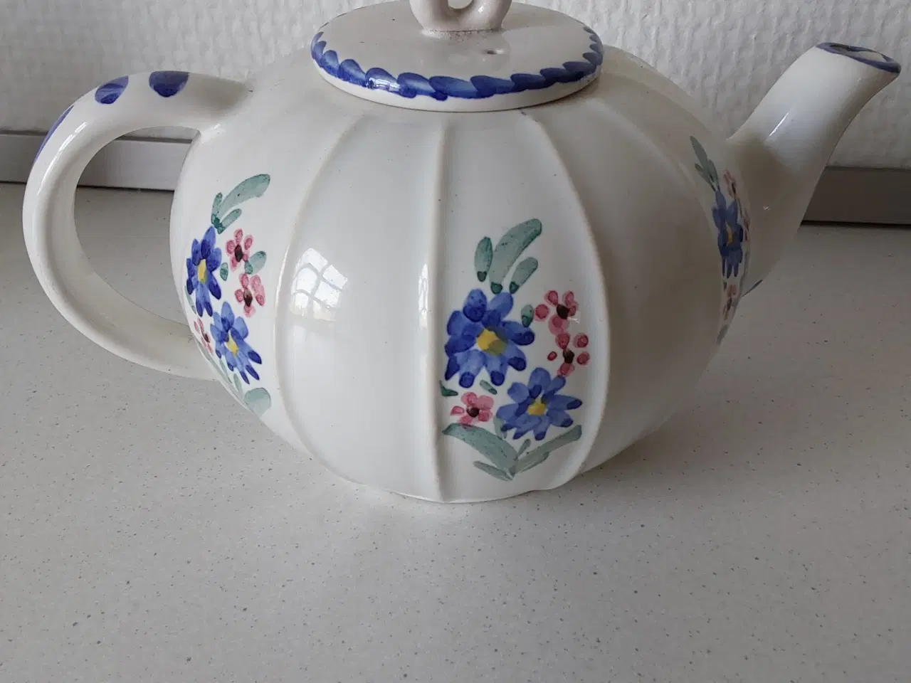Billede 2 - Tekand med blå blomster ældre model