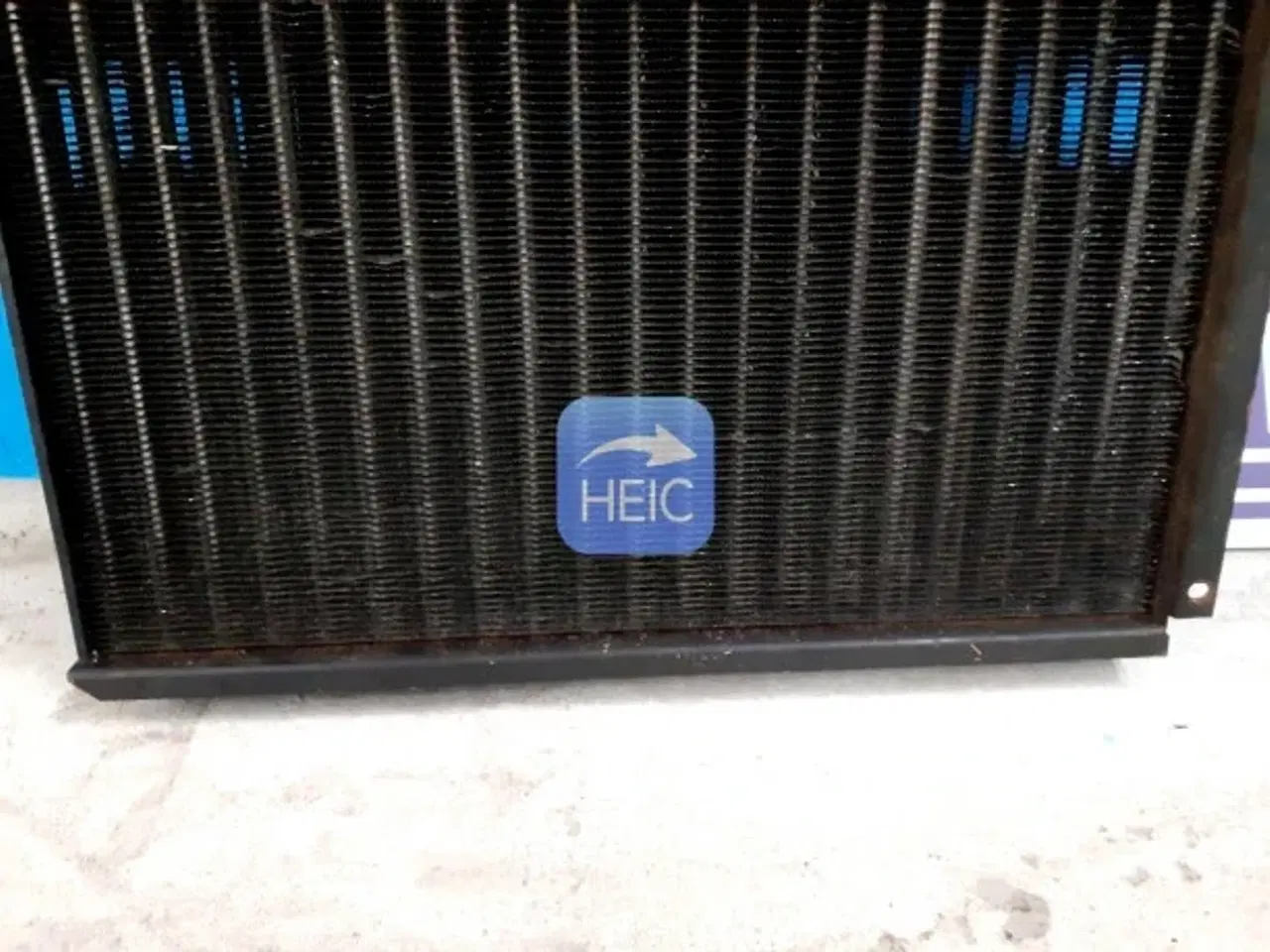 Billede 8 - John Deere 2054 Olie Køler AZ46197 