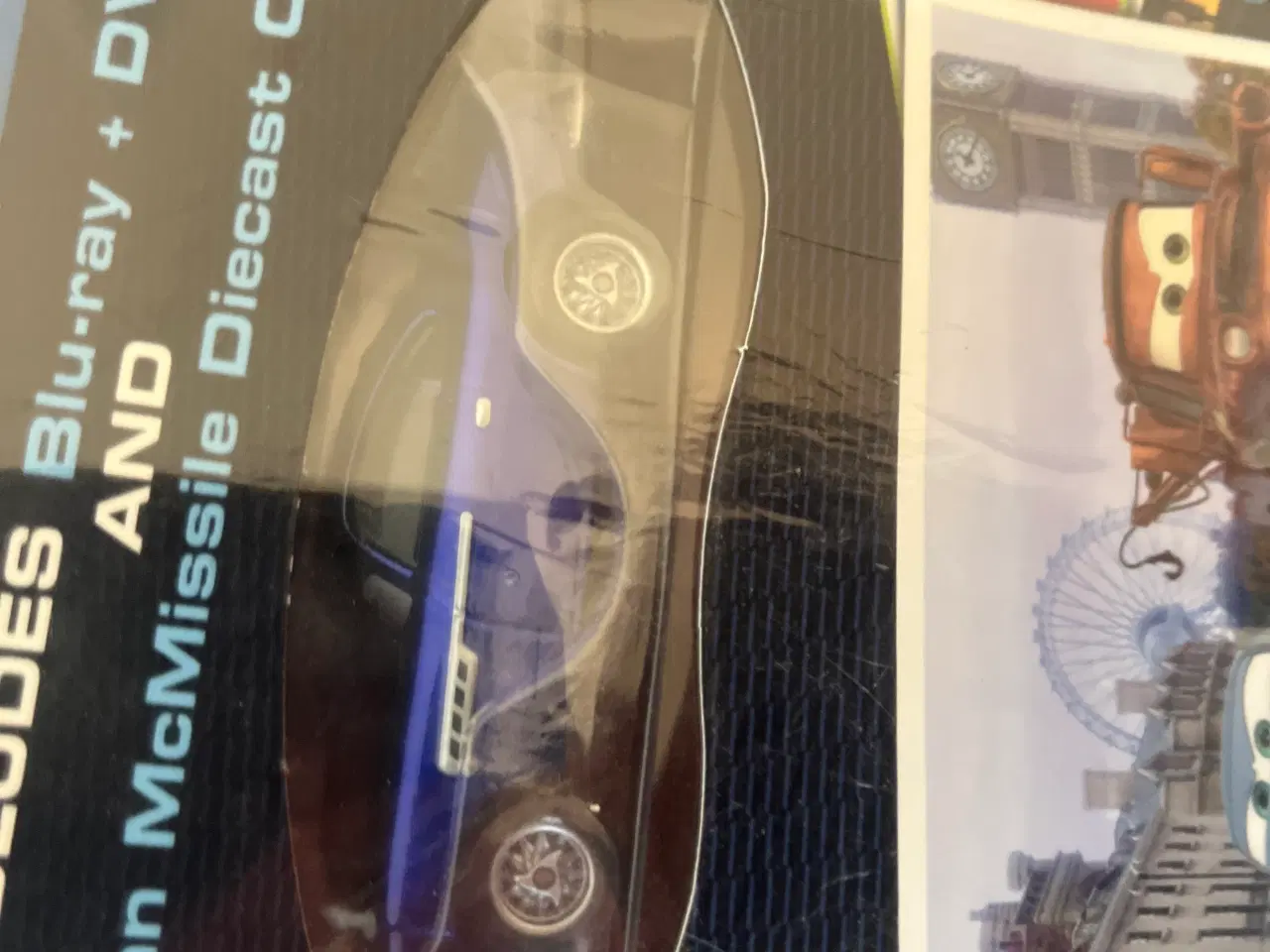 Billede 2 - Disney Pixar’s Cars 2-Disc & Finn Mcmissile car