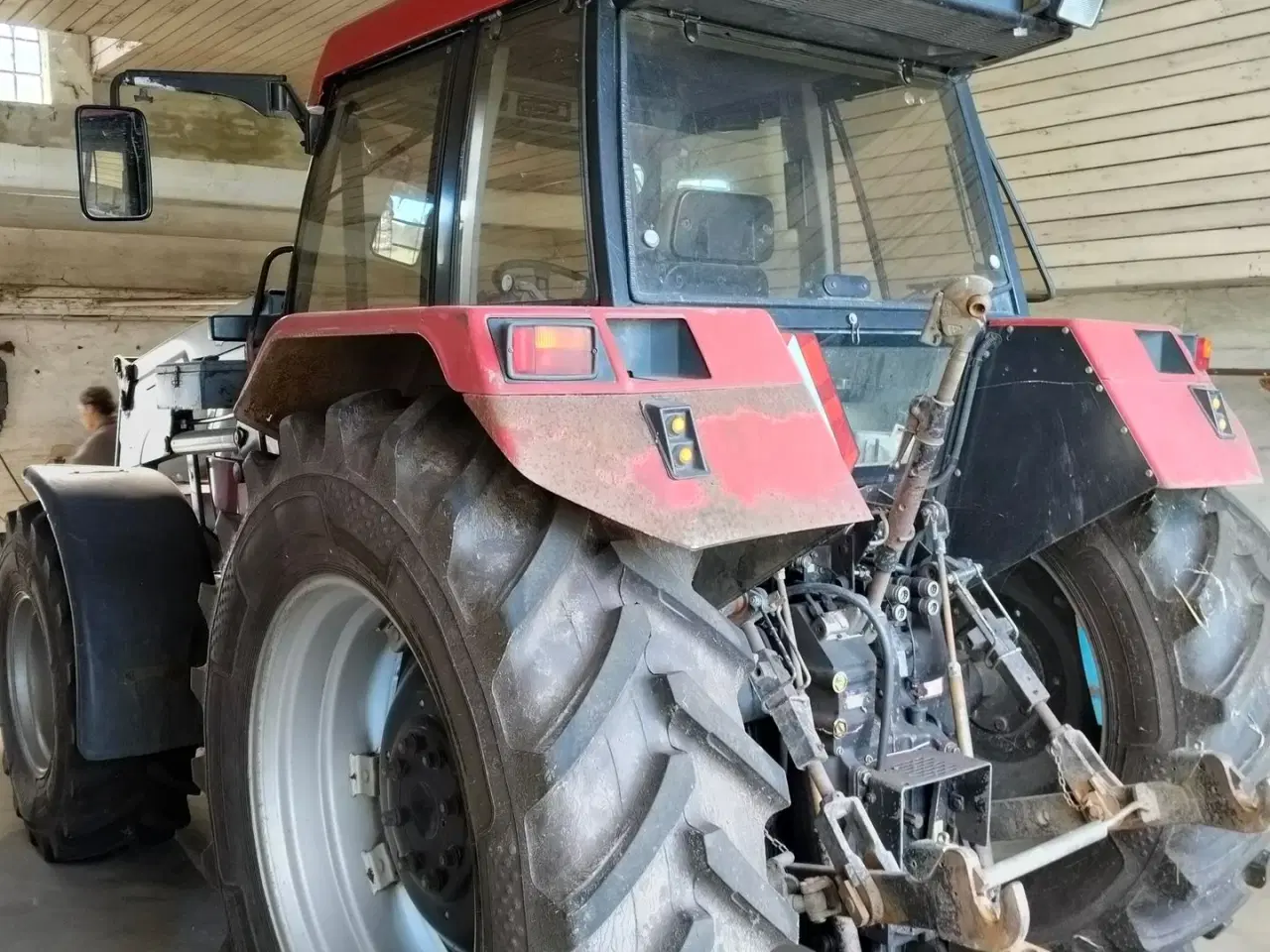Billede 6 - Case IH 5130 Maxxum Med frontlæsser, siloskovl, balletang & ballespyd