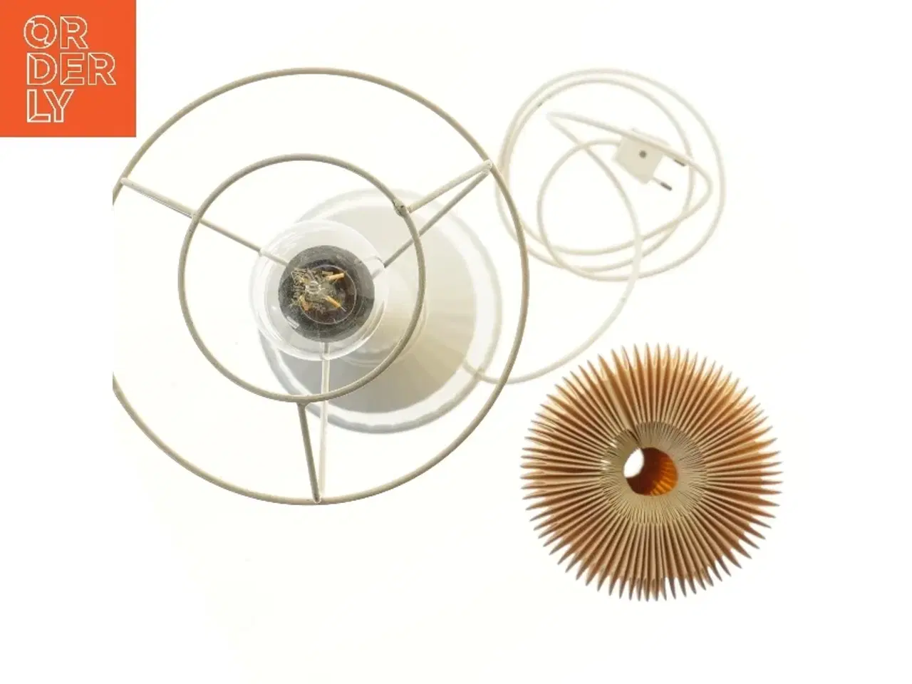 Billede 2 - Bordlampe med skærm (str. 63 cm)