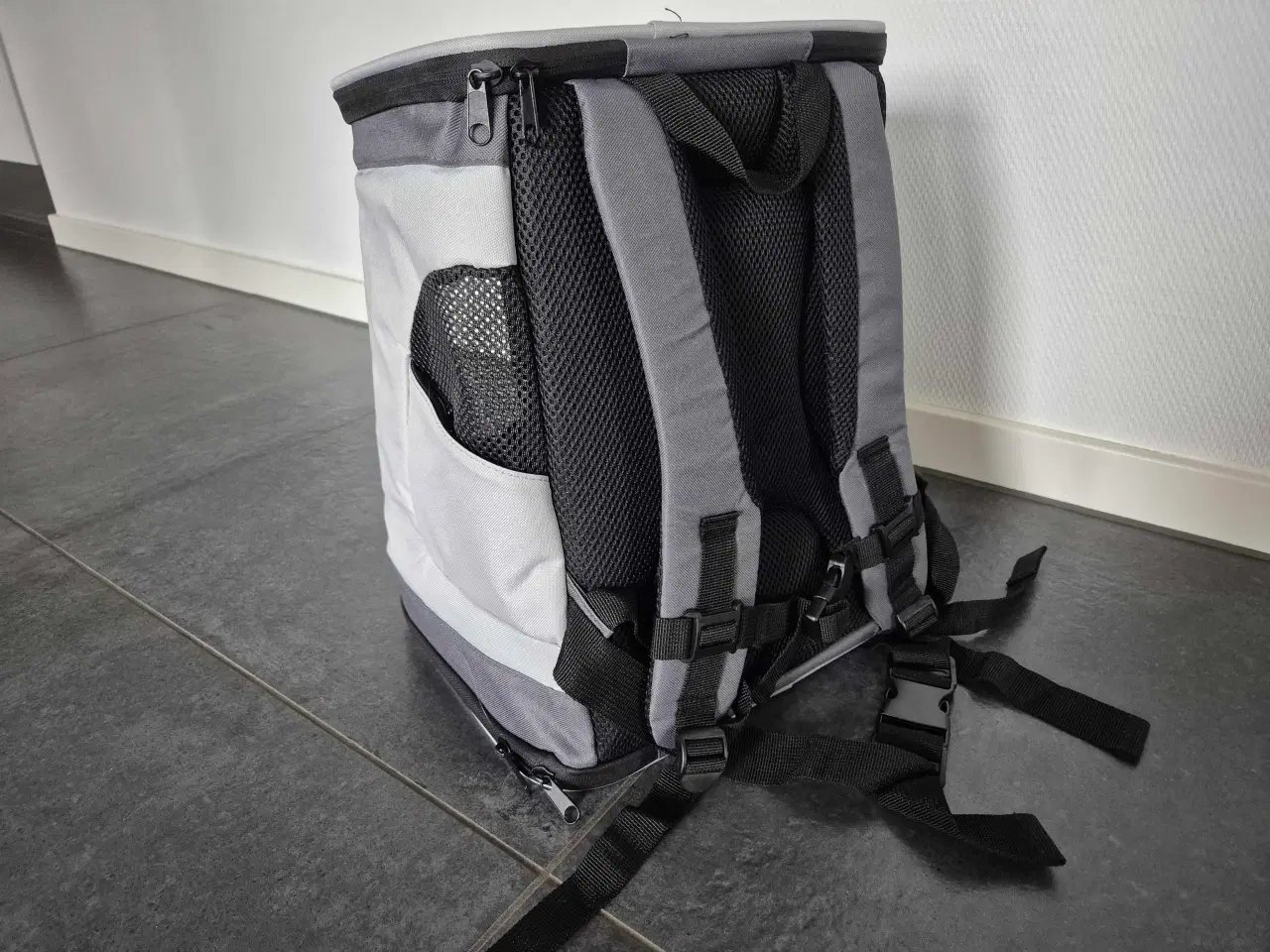 Billede 2 - Rygsæk til mindre kæledyr.