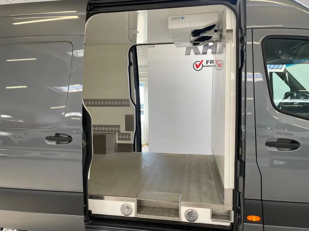 Billede 2 - Mercedes Sprinter 316 2,2 CDi A2 Kølevogn aut. RWD