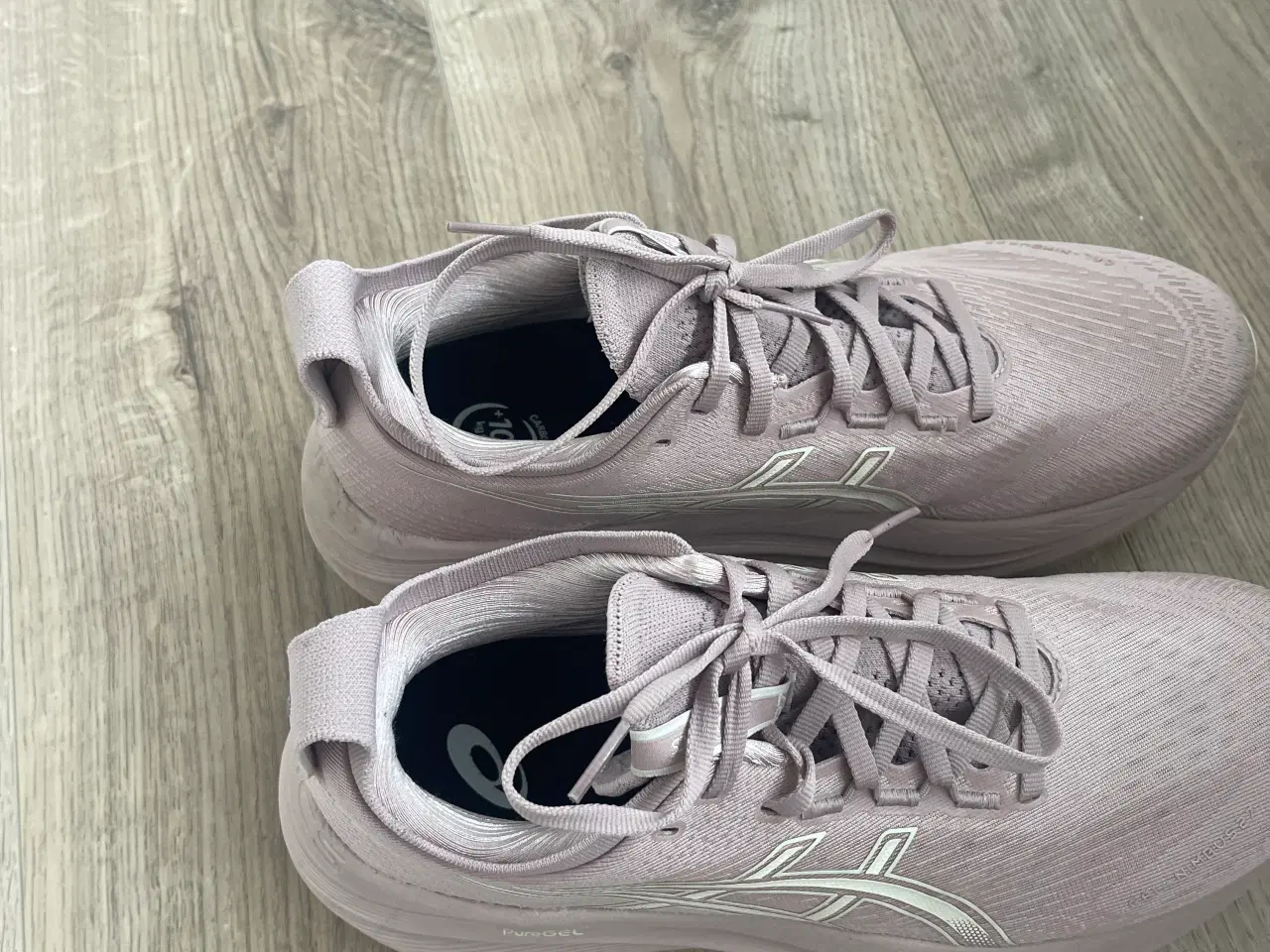 Billede 1 - Løbesko dame Asics