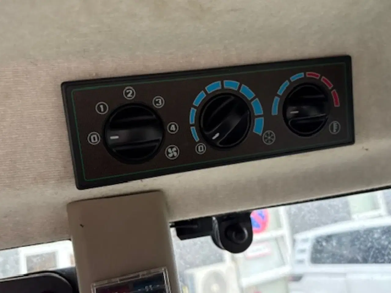 Billede 17 - John Deere 5105GF FRONTLIFT. HJUL MED GRÆSDÆK MEDFØLGER