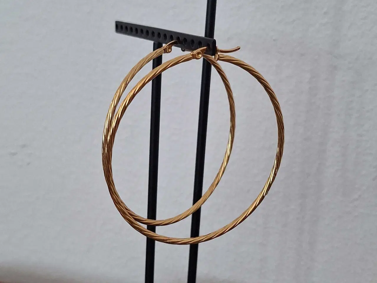 Billede 2 - Guldfarvede Hoops 