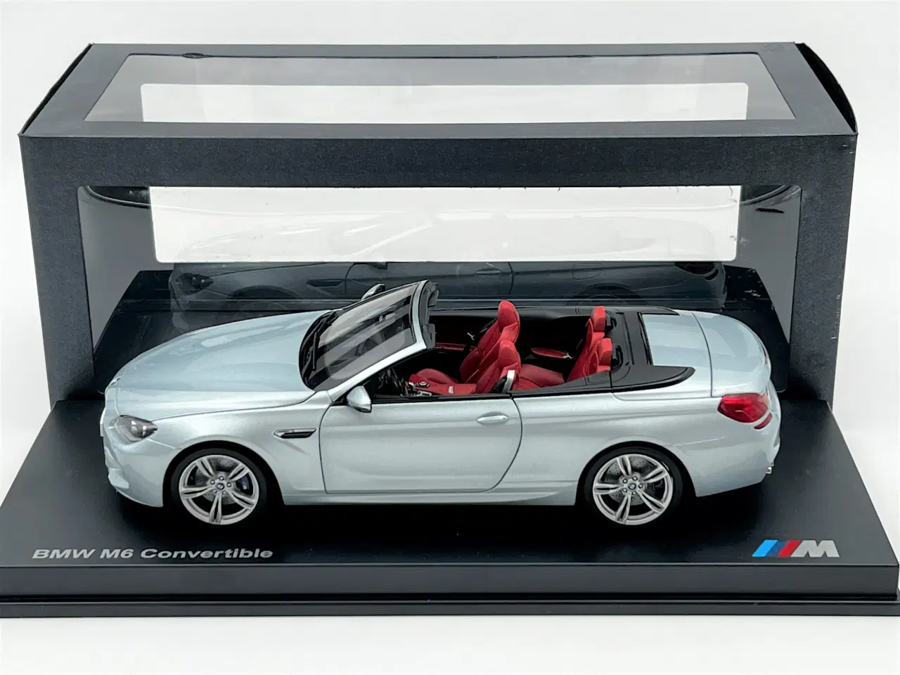 Billede 2 - 2013 BMW M6 F12 "Dealer Edition" 1:18