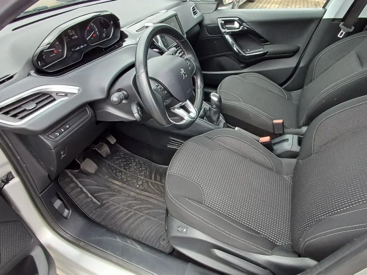 Billede 9 - Peugeot 208 1,6 BlueHDi 100 Allure