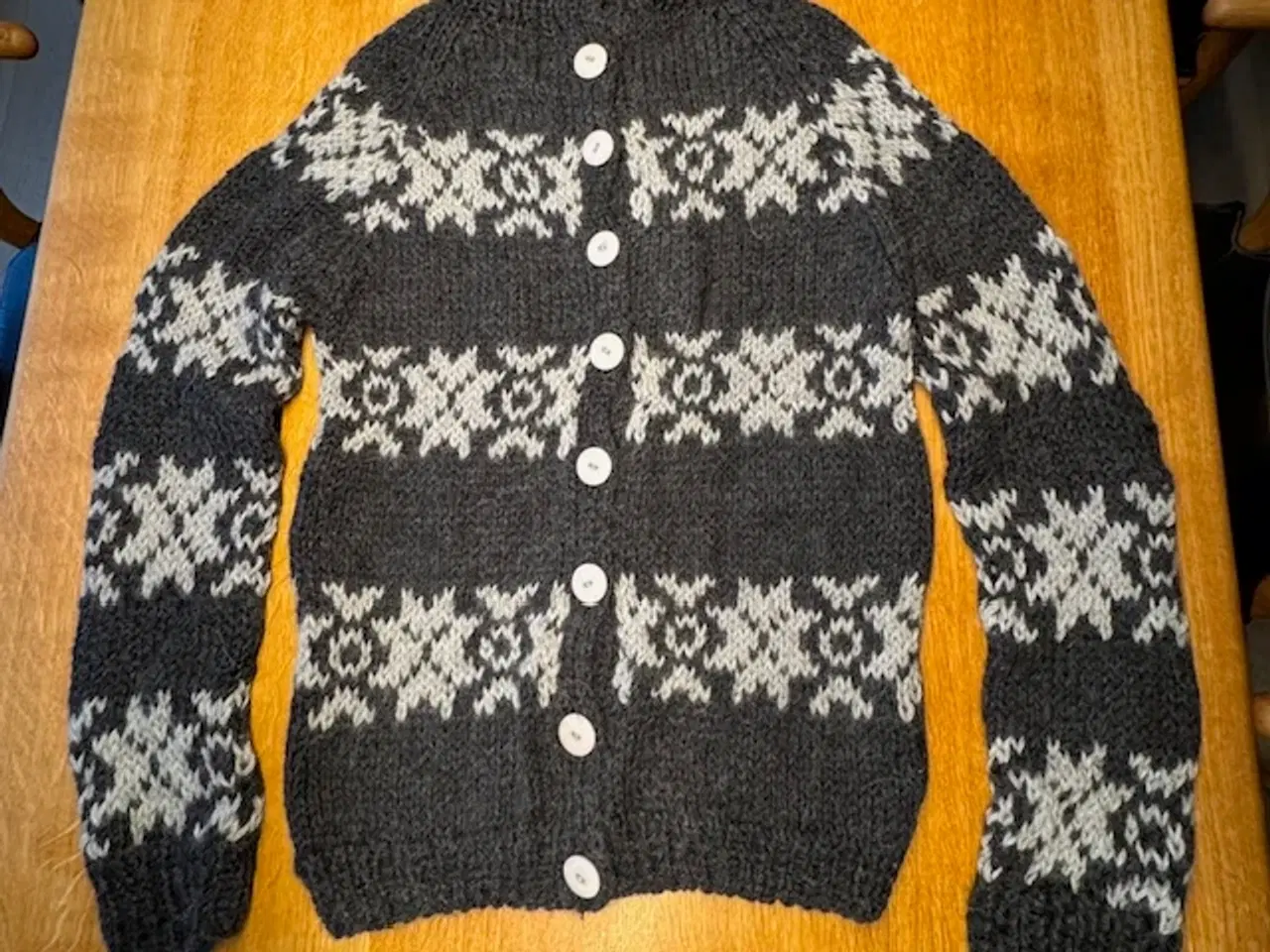 Billede 1 - Guðrun & Guðrun cardigan, str. L, aldrig brugt