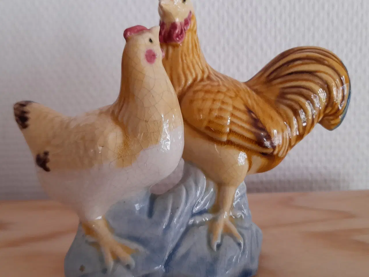 Billede 4 - Gl. flot fajance  hane/høne eller 2 figurer 