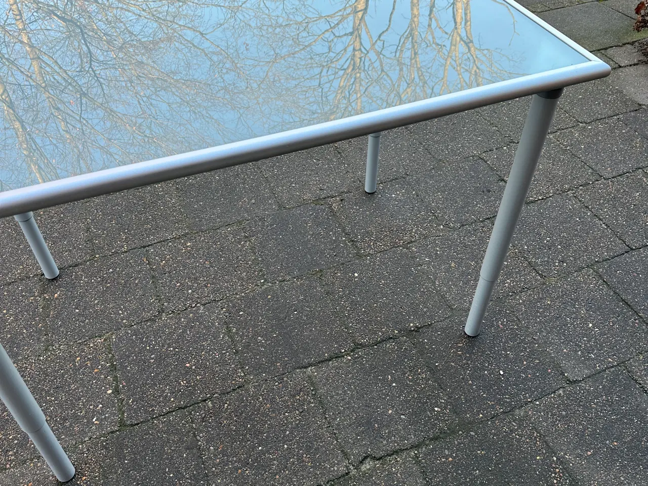 Billede 2 - Skrivebord