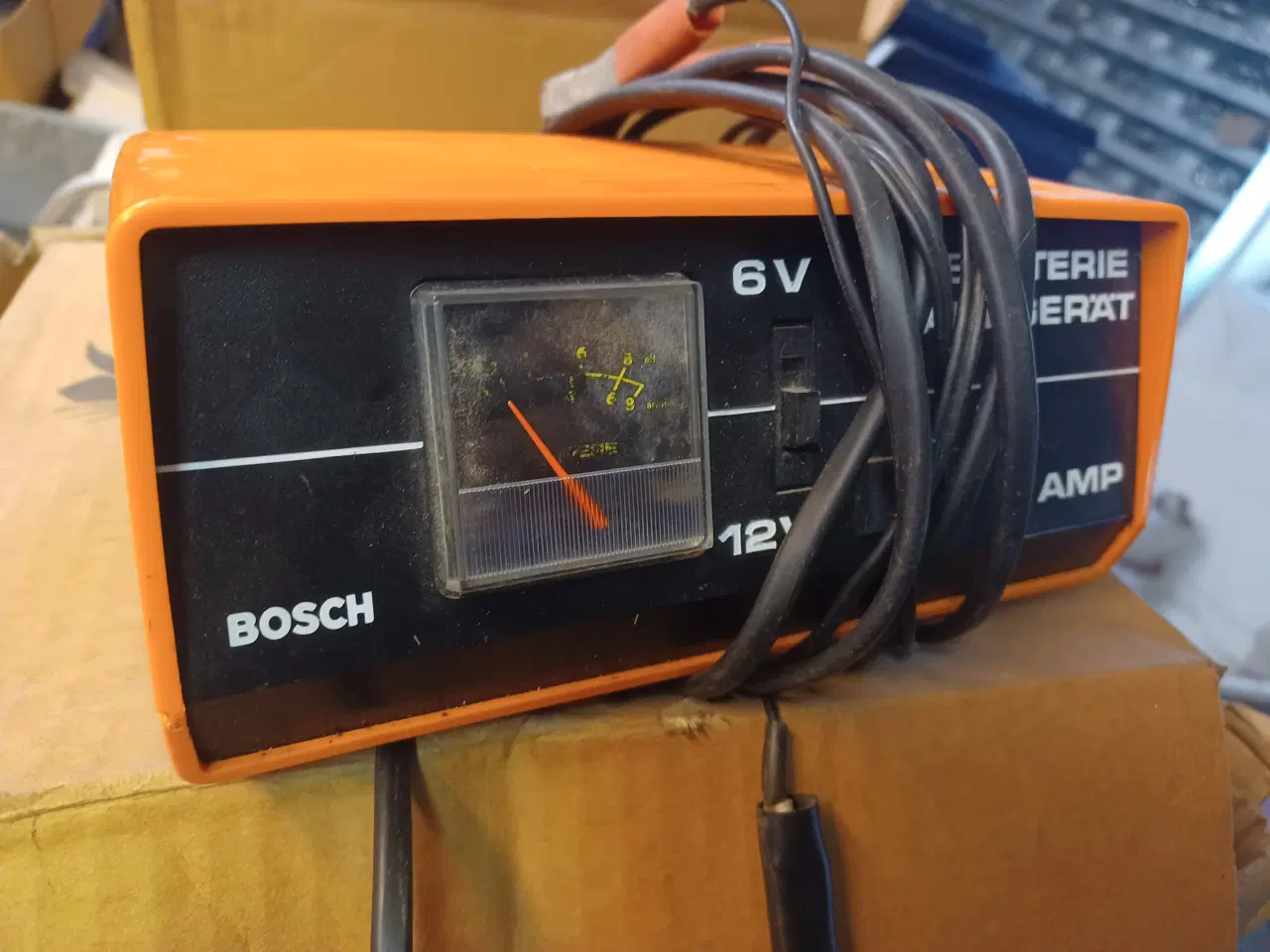 Billede 1 - Bosch 6 volt og 12 volt lader
