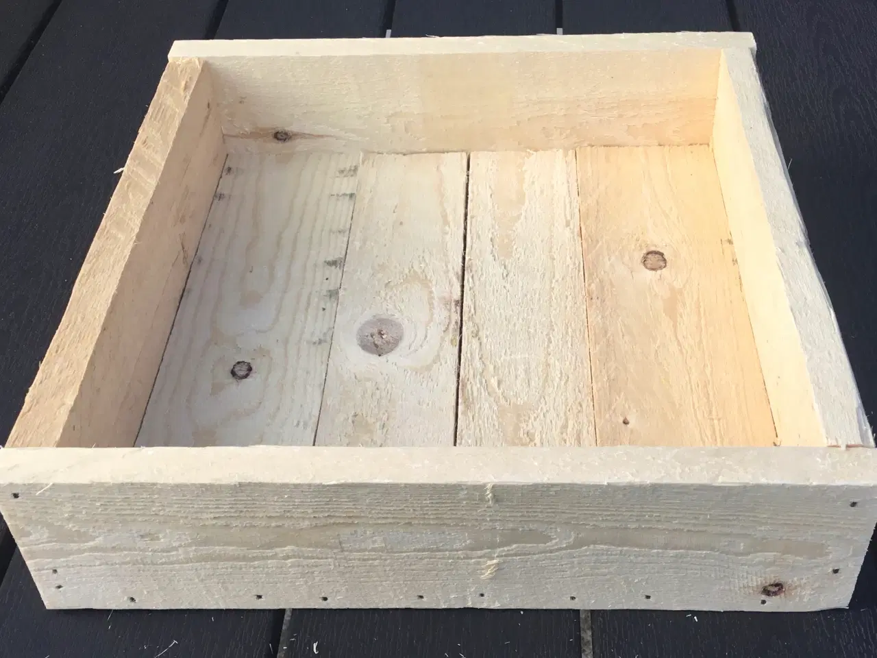 Billede 4 - Træ kasse / bakke 60 kr.  30 x 30