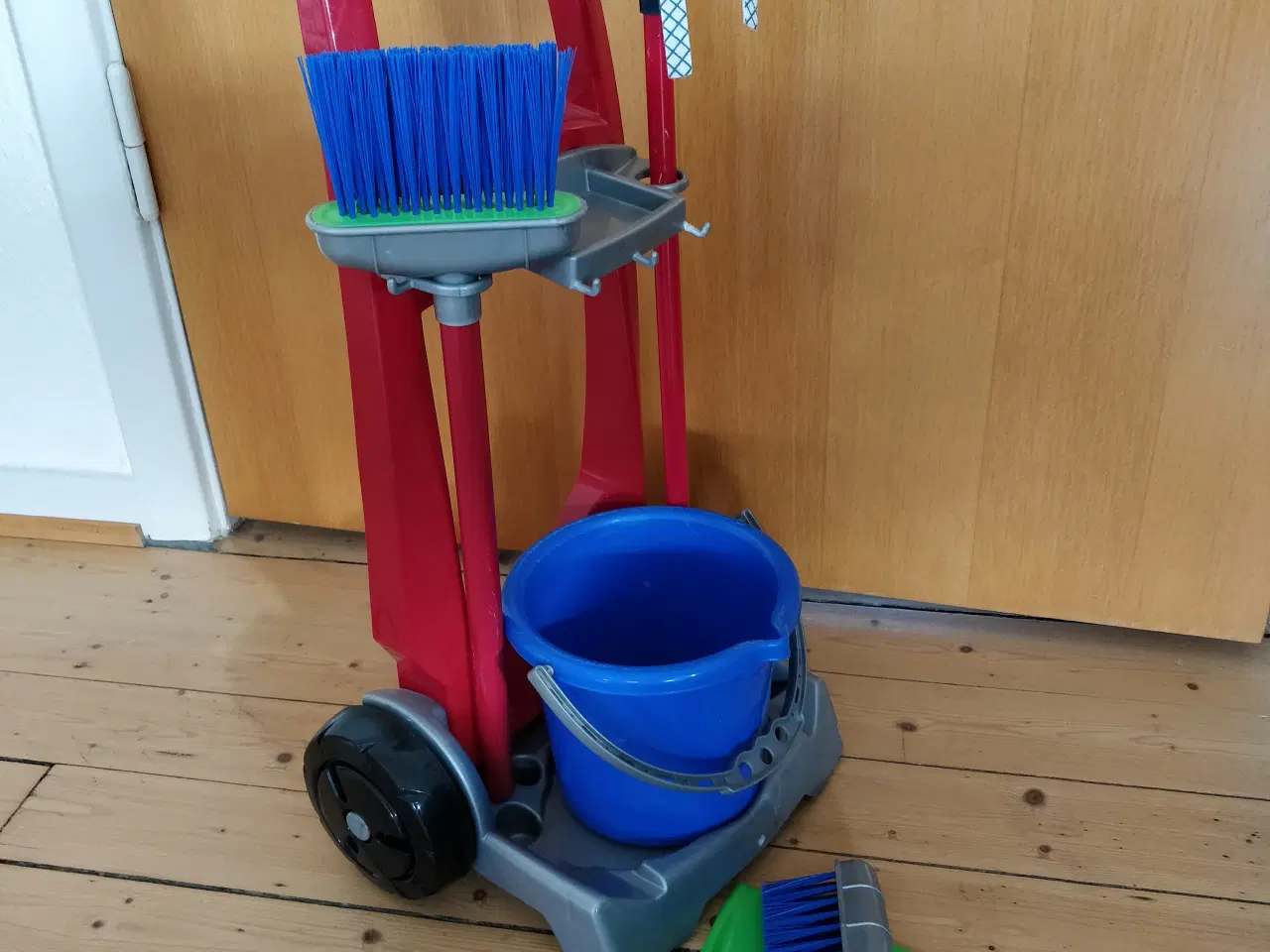 Billede 2 - Rengøringsvogn