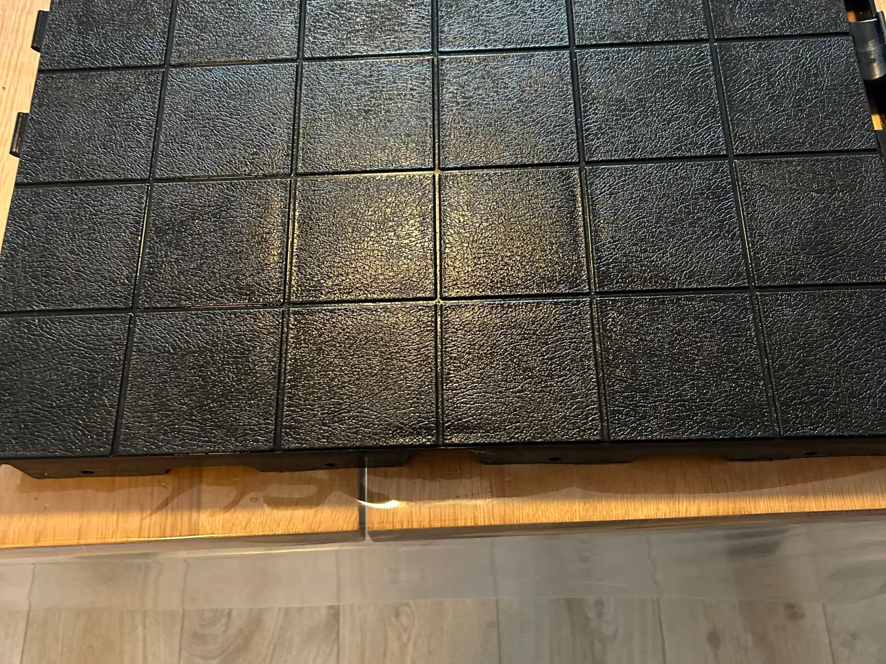 Billede 1 - Isabella klik gulv 50 x50 cm.